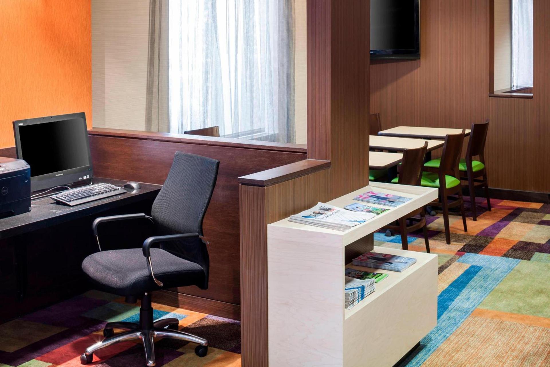 Fairfield Inn by Marriott Santa Clarita Valencia photo 14