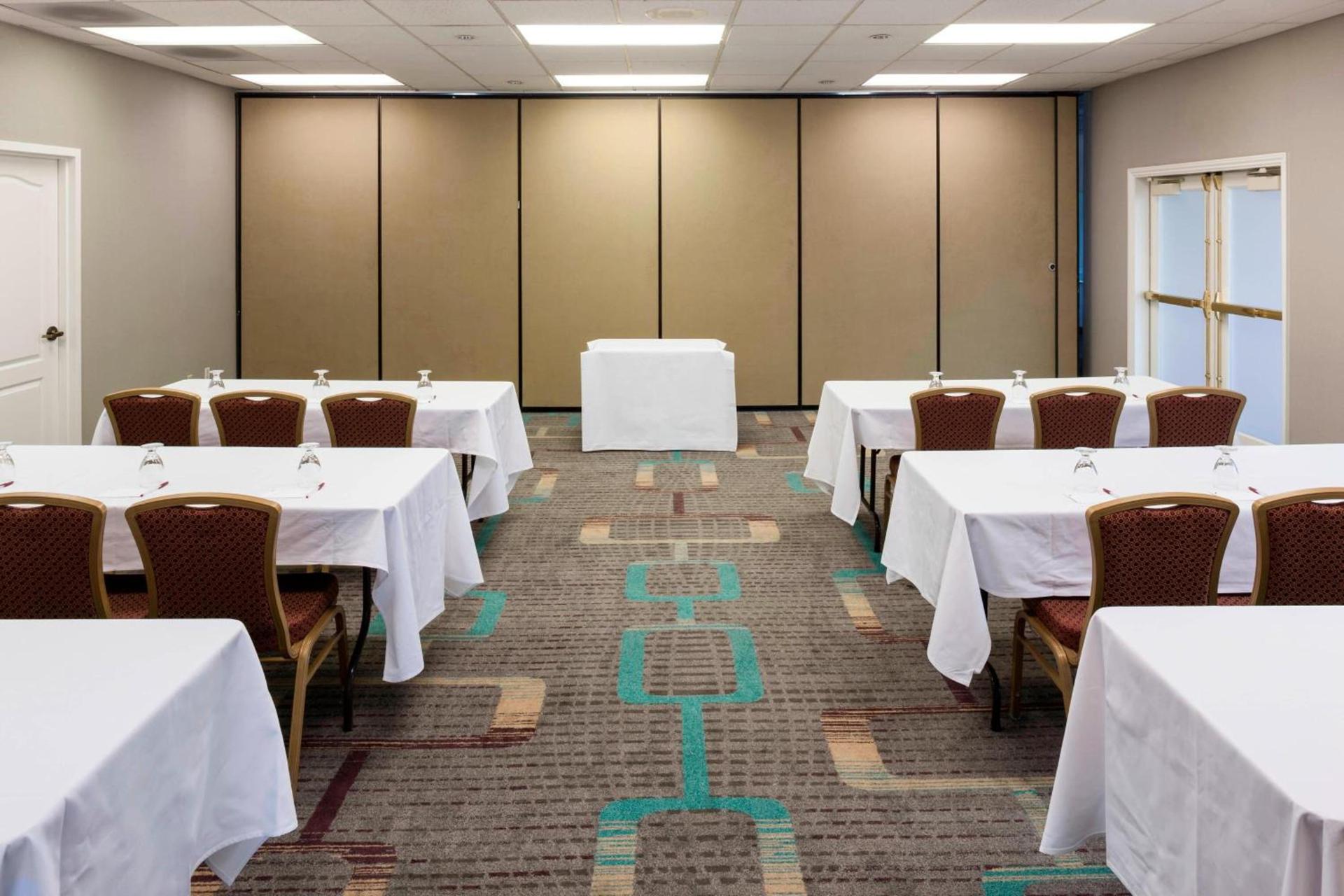 Fairfield Inn by Marriott Santa Clarita Valencia photo 22