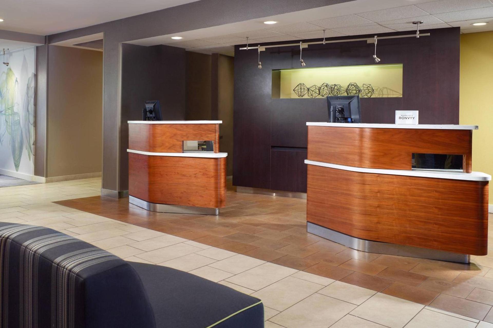 Courtyard by Marriott Macon photo 2