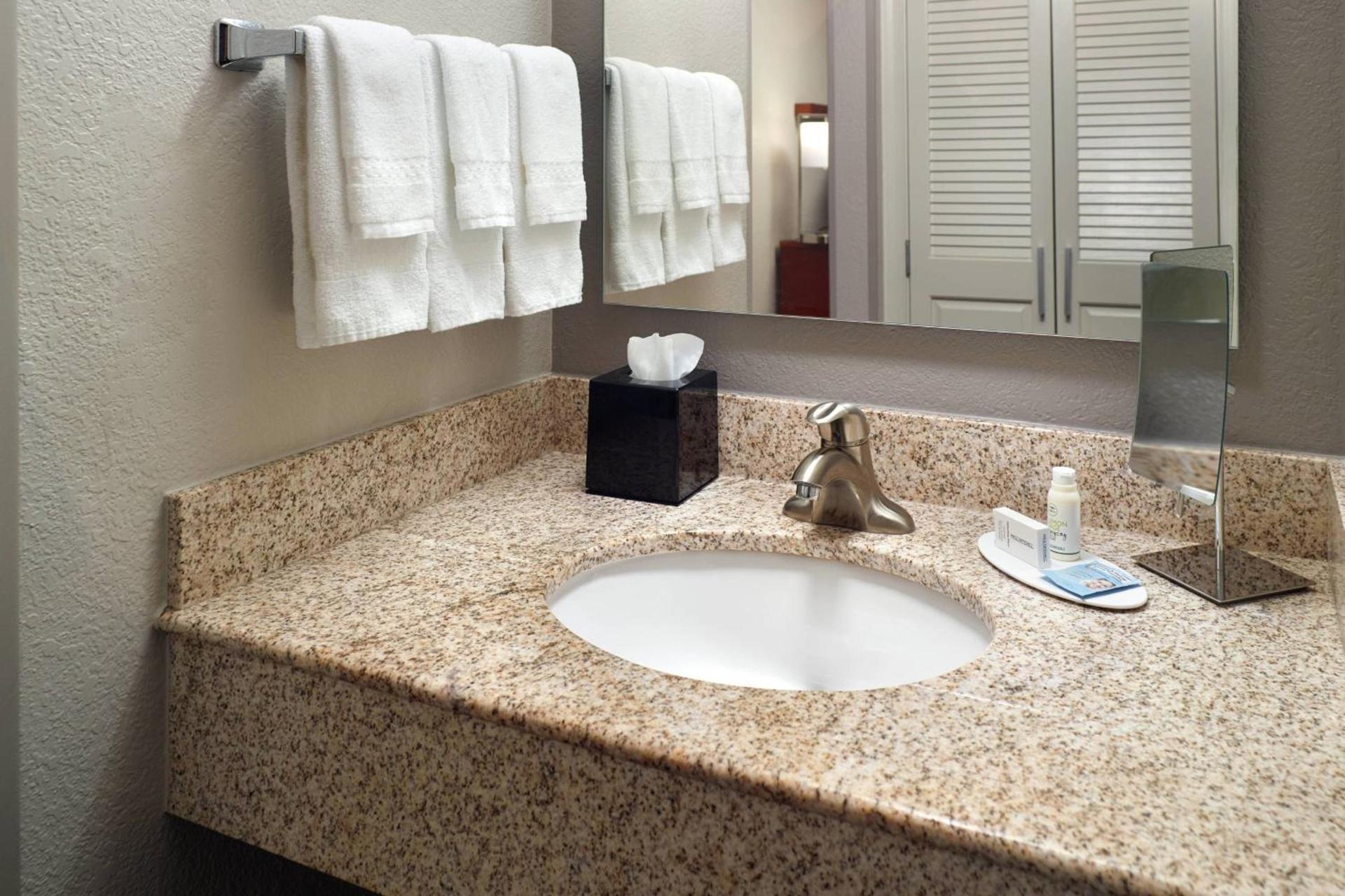 Courtyard by Marriott Macon photo 7