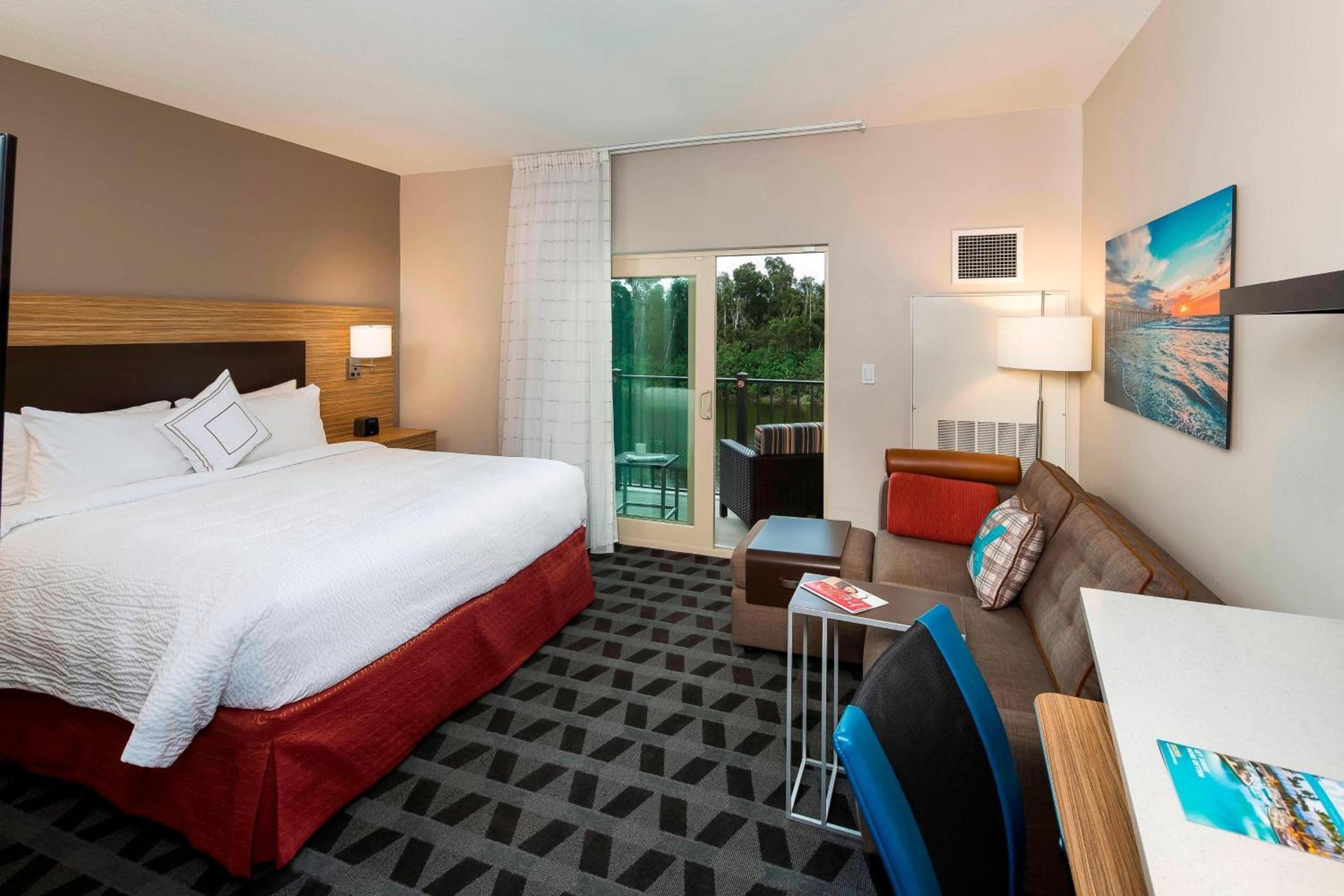 TownePlace Suites by Marriott Fort Myers Estero photo 10