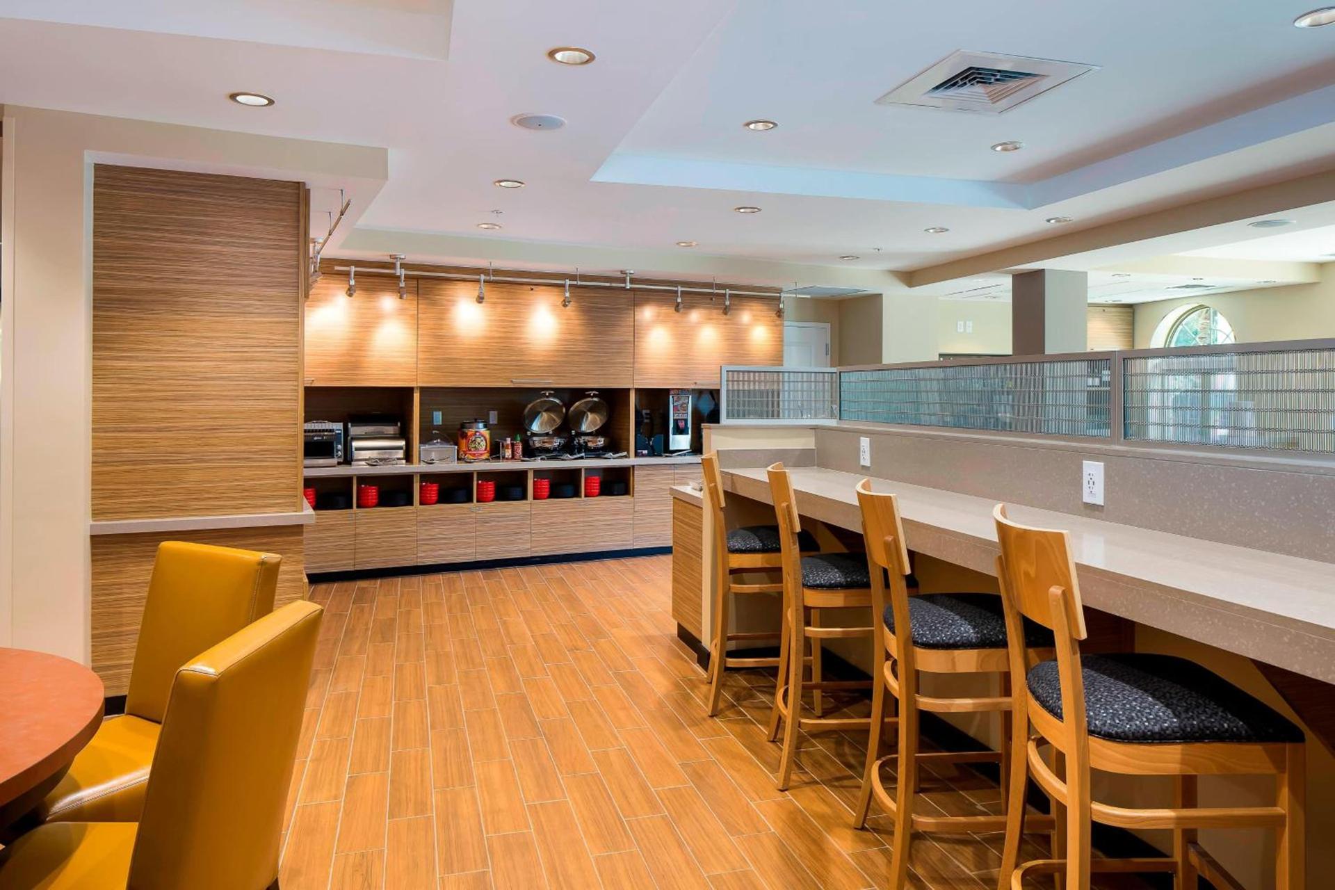 TownePlace Suites by Marriott Fort Myers Estero photo 21
