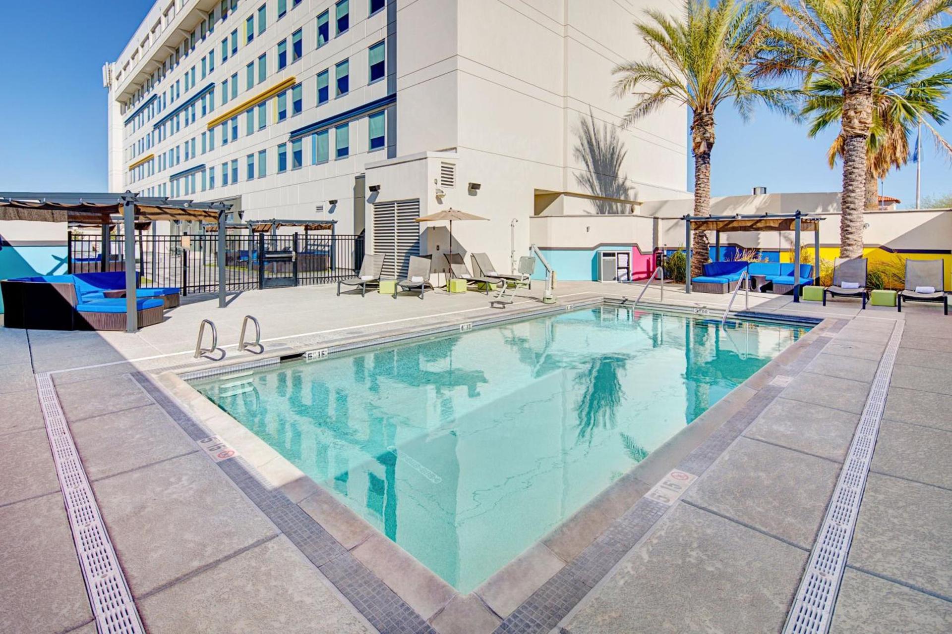 Aloft by Marriott Tucson University photo 25