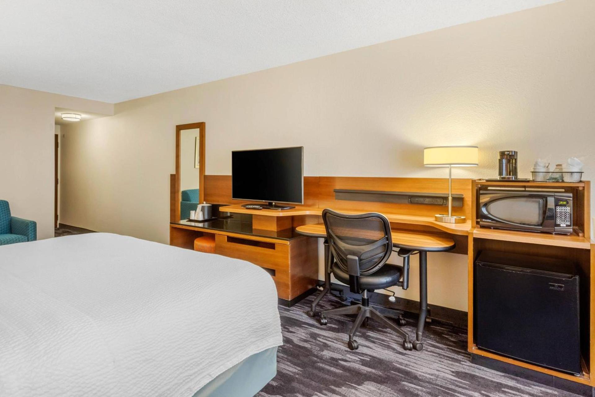 Fairfield Inn Myrtle Beach North photo 11