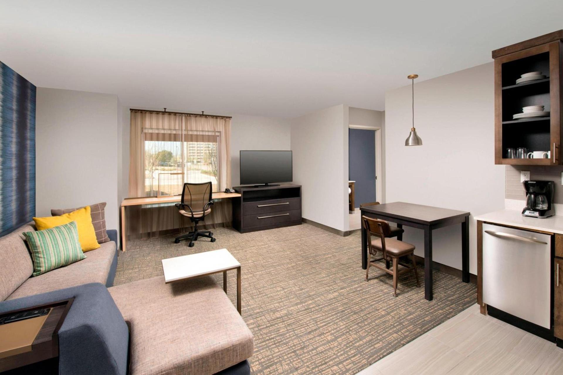 Residence Inn by Marriott New Orleans Elmwood photo 9