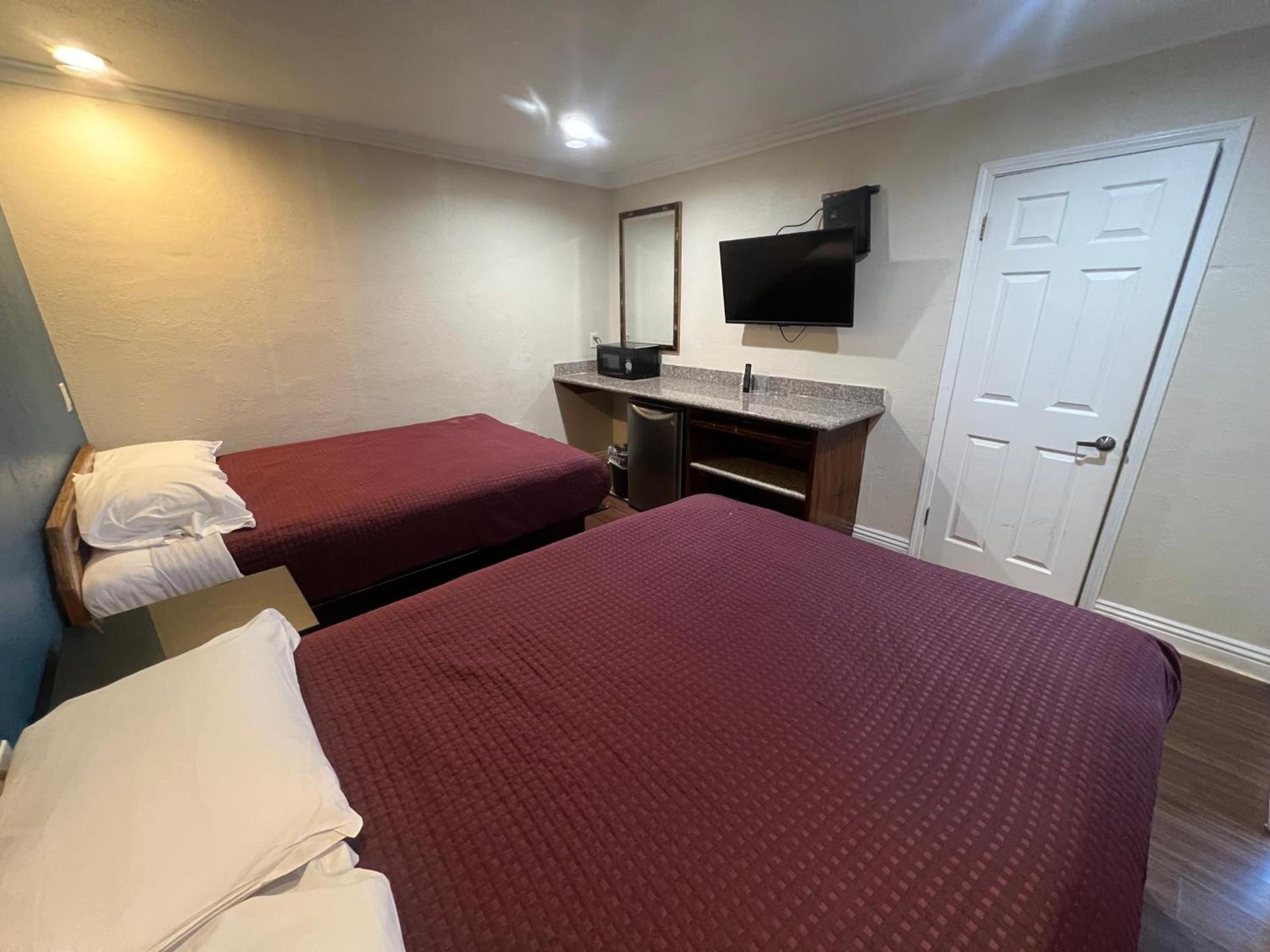 Harris Motel photo 56