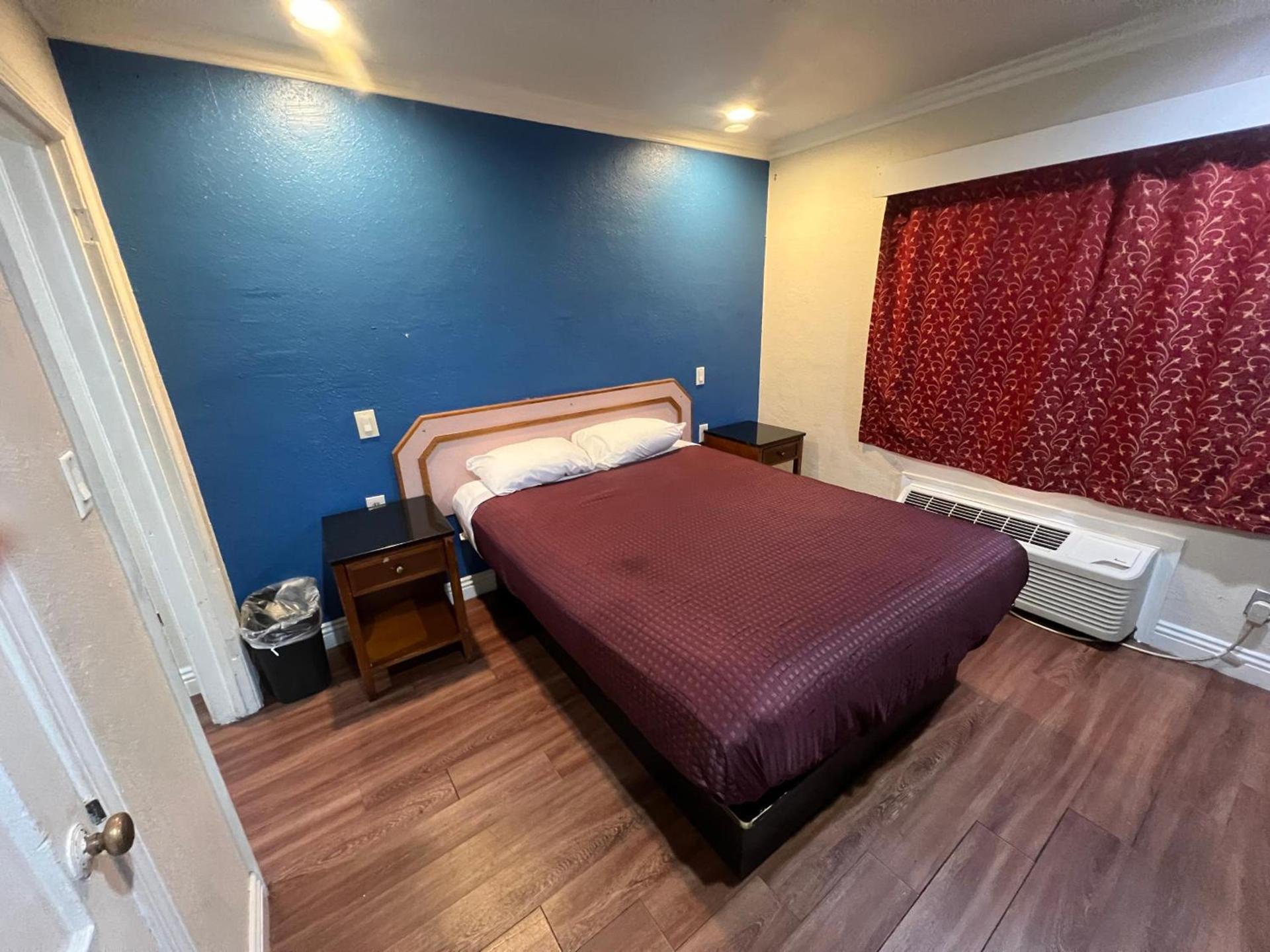 Harris Motel photo 35