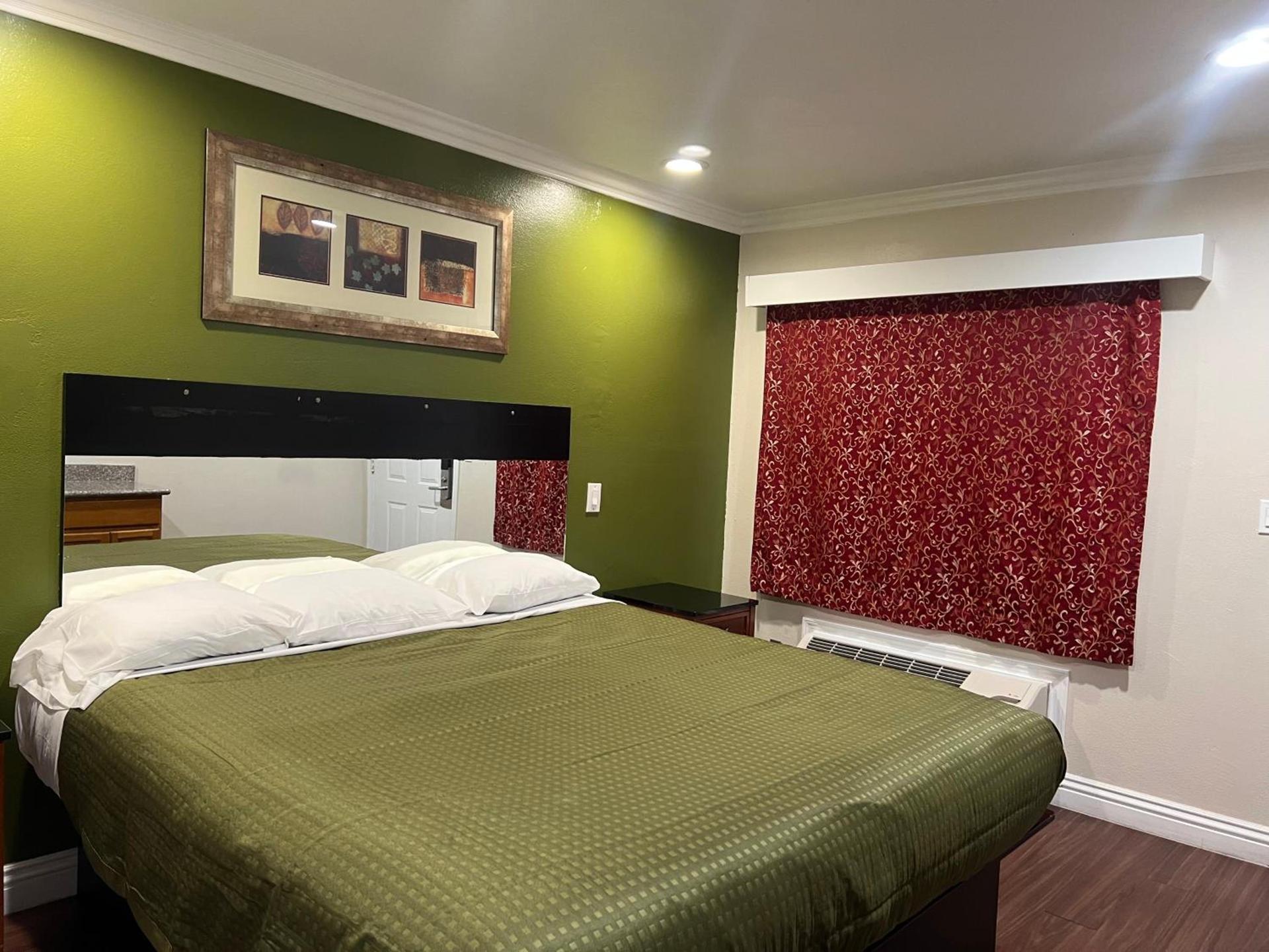 Harris Motel photo 40