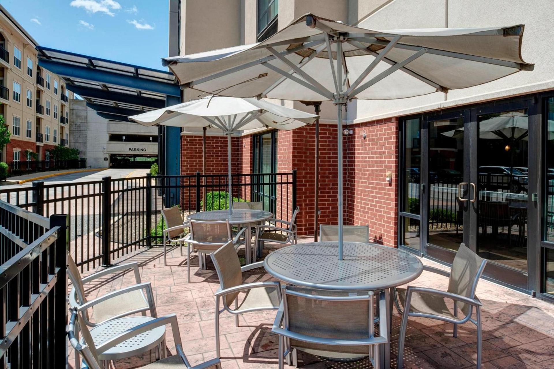 SpringHill Suites St. Louis Brentwood photo 4