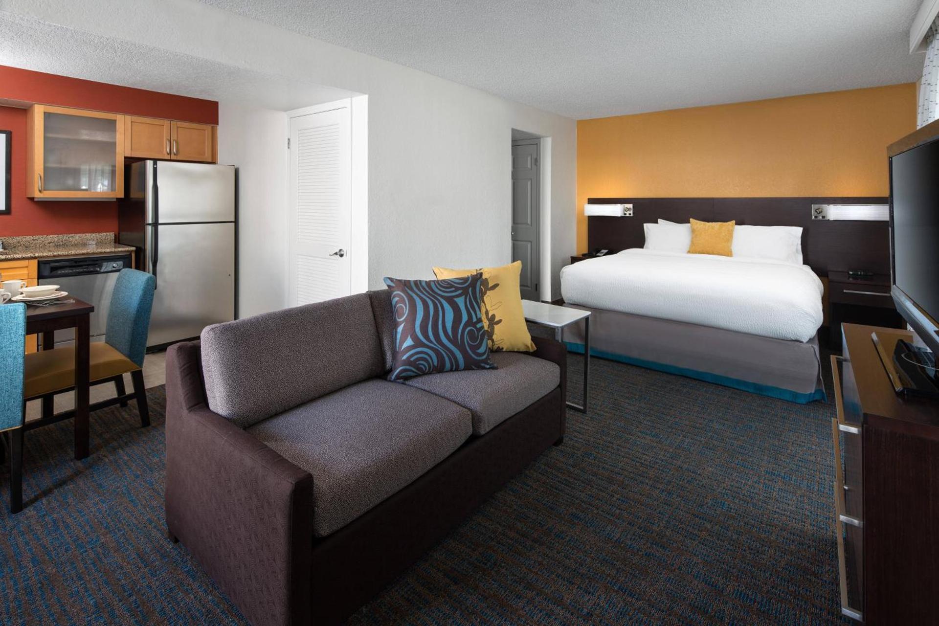 Residence Inn Costa Mesa Newport Beach photo 4