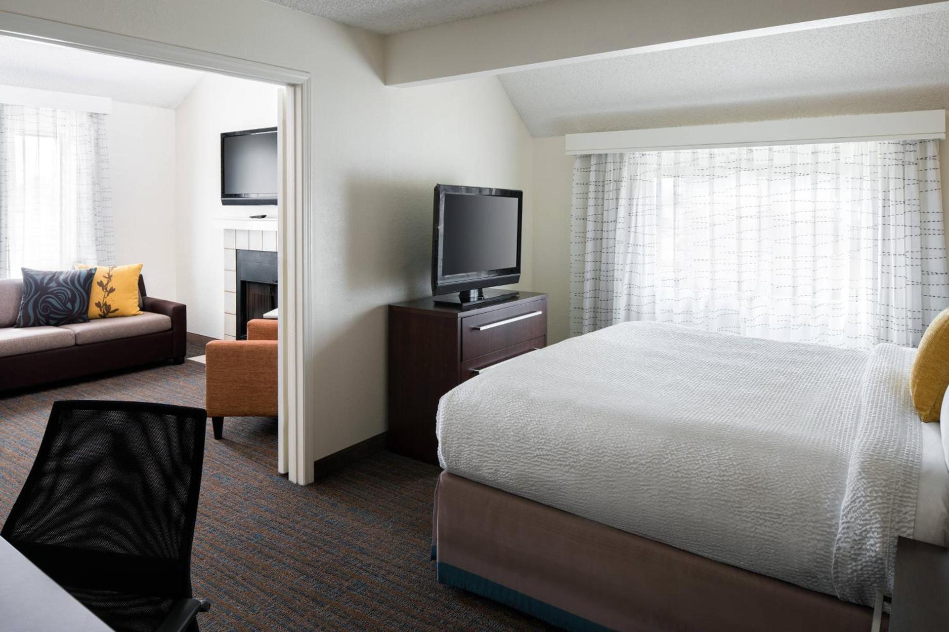 Residence Inn Costa Mesa Newport Beach photo 8