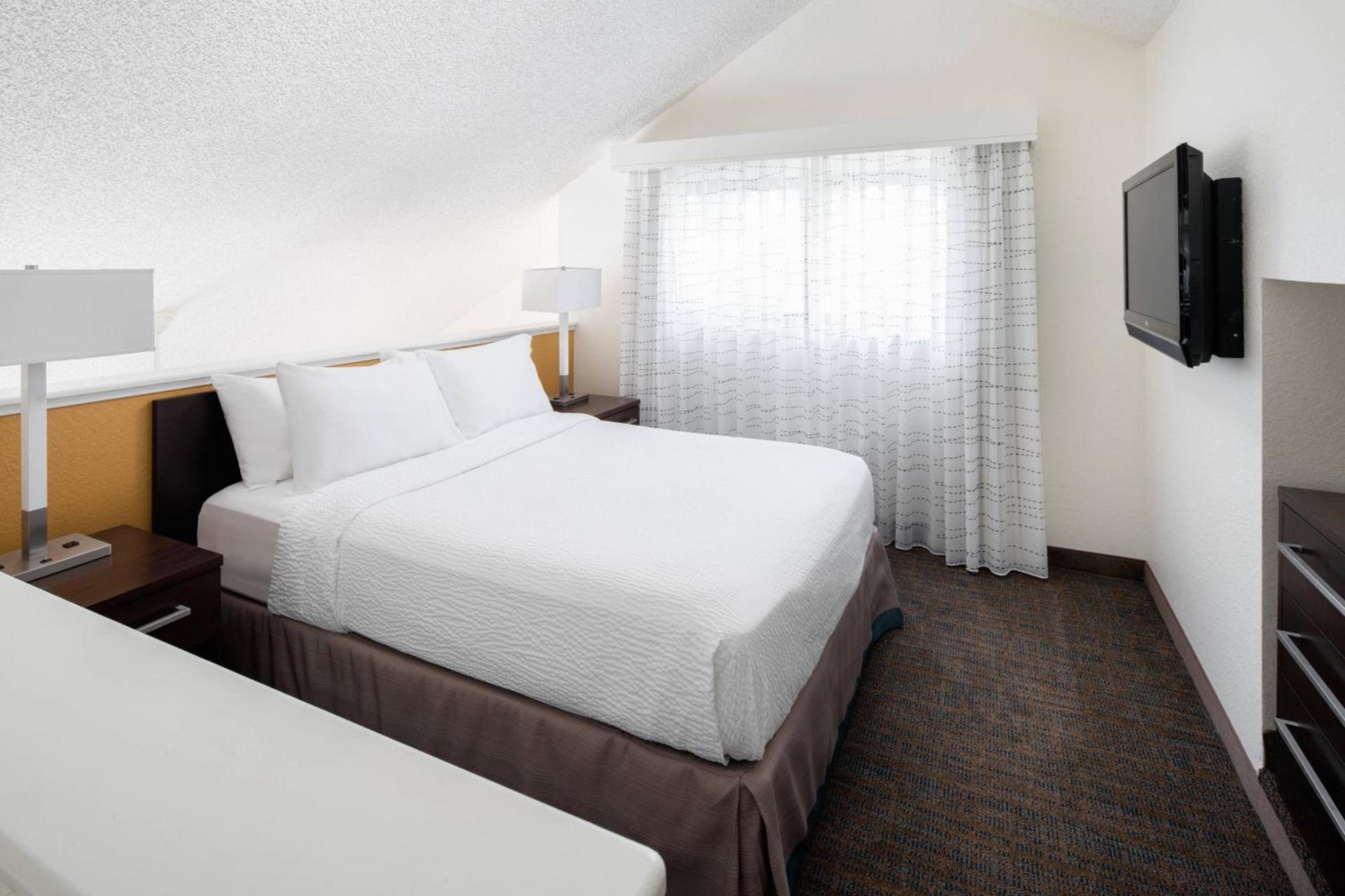 Residence Inn Costa Mesa Newport Beach photo 12
