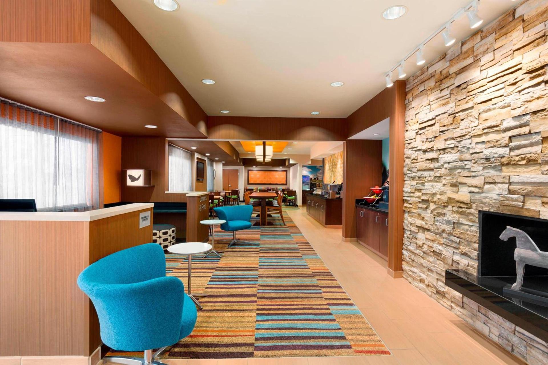 Fairfield Inn & Suites Saginaw photo 2