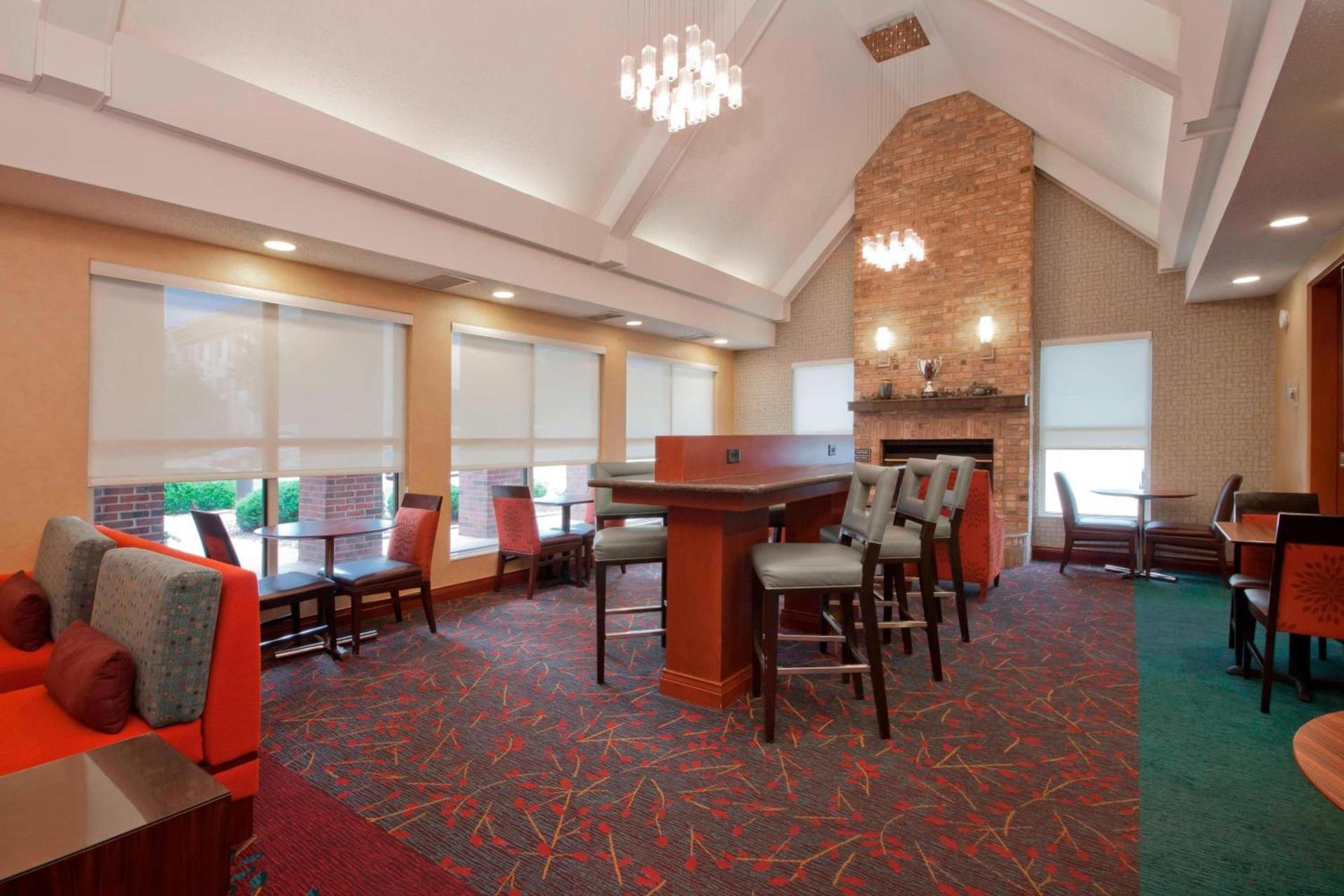 Residence Inn by Marriott Davenport photo 15