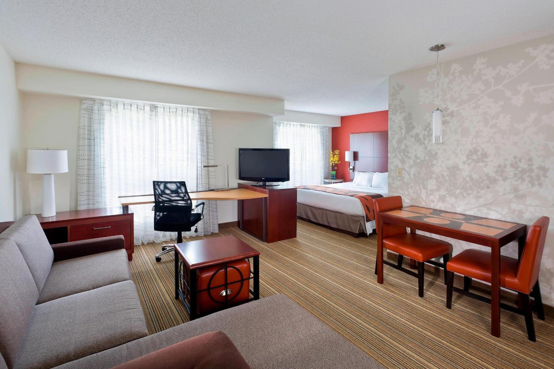Residence Inn by Marriott Houston The Woodlands/Lake Front Circle photo 4