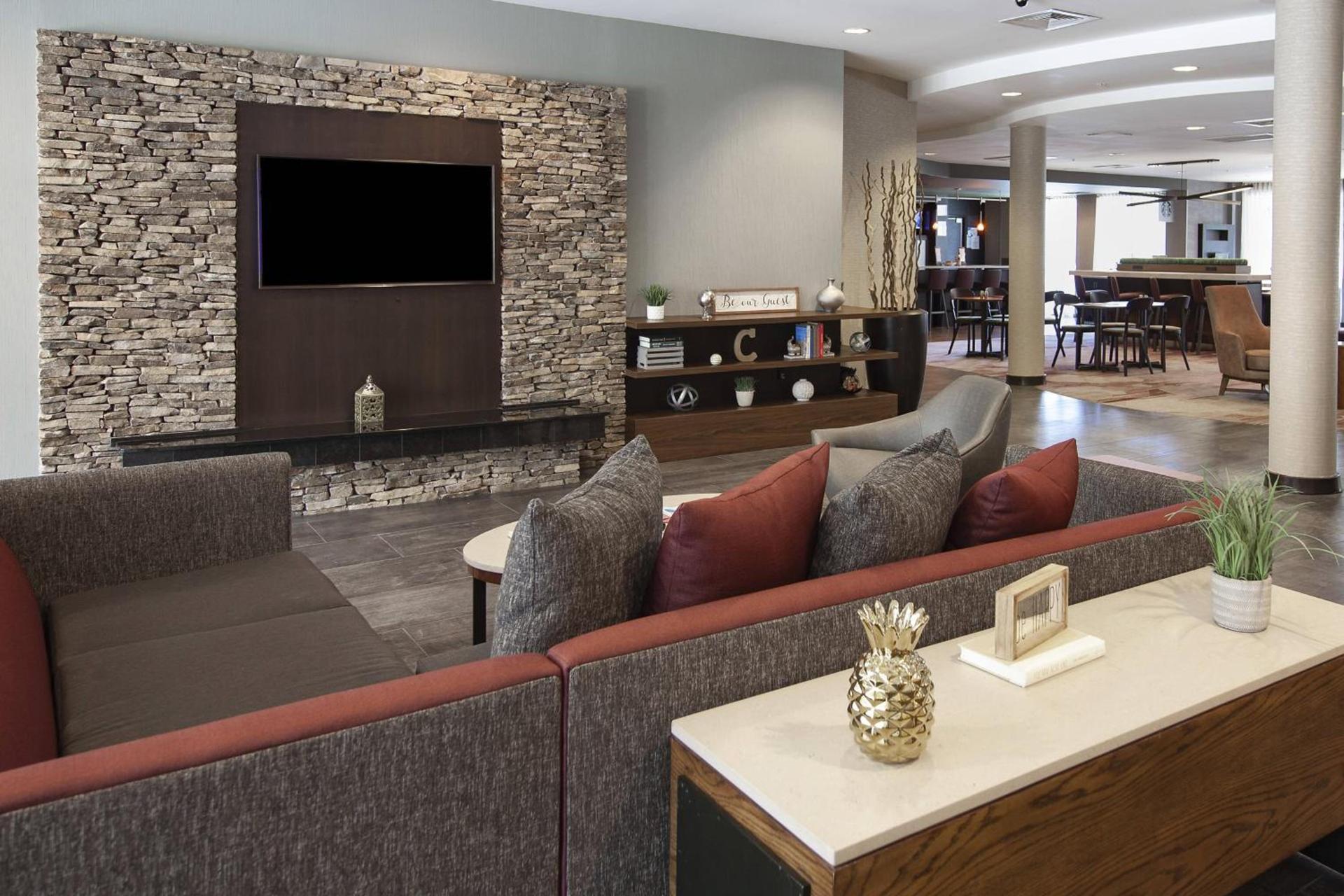 Courtyard by Marriott Valdosta photo 13