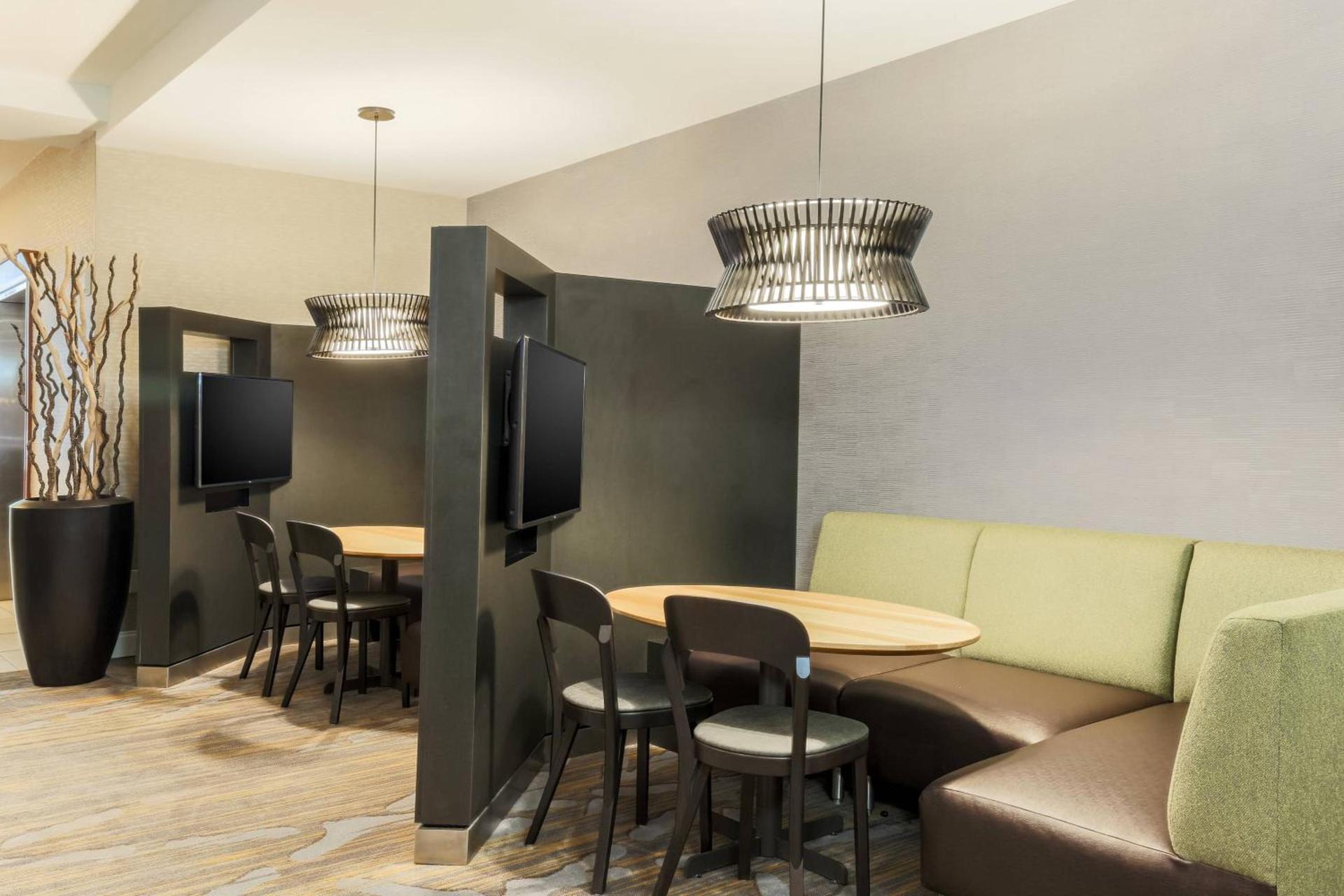 Courtyard by Marriott Pittsburgh Downtown photo 23
