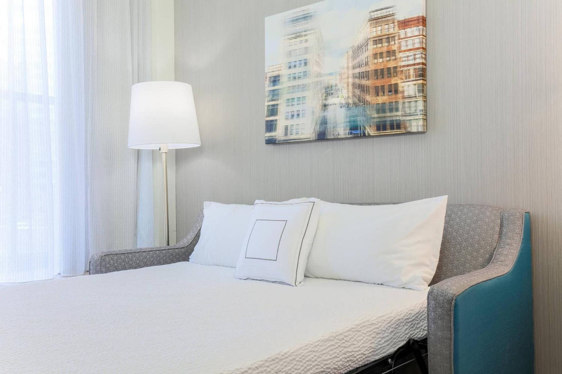 Courtyard by Marriott Pittsburgh Downtown photo 12