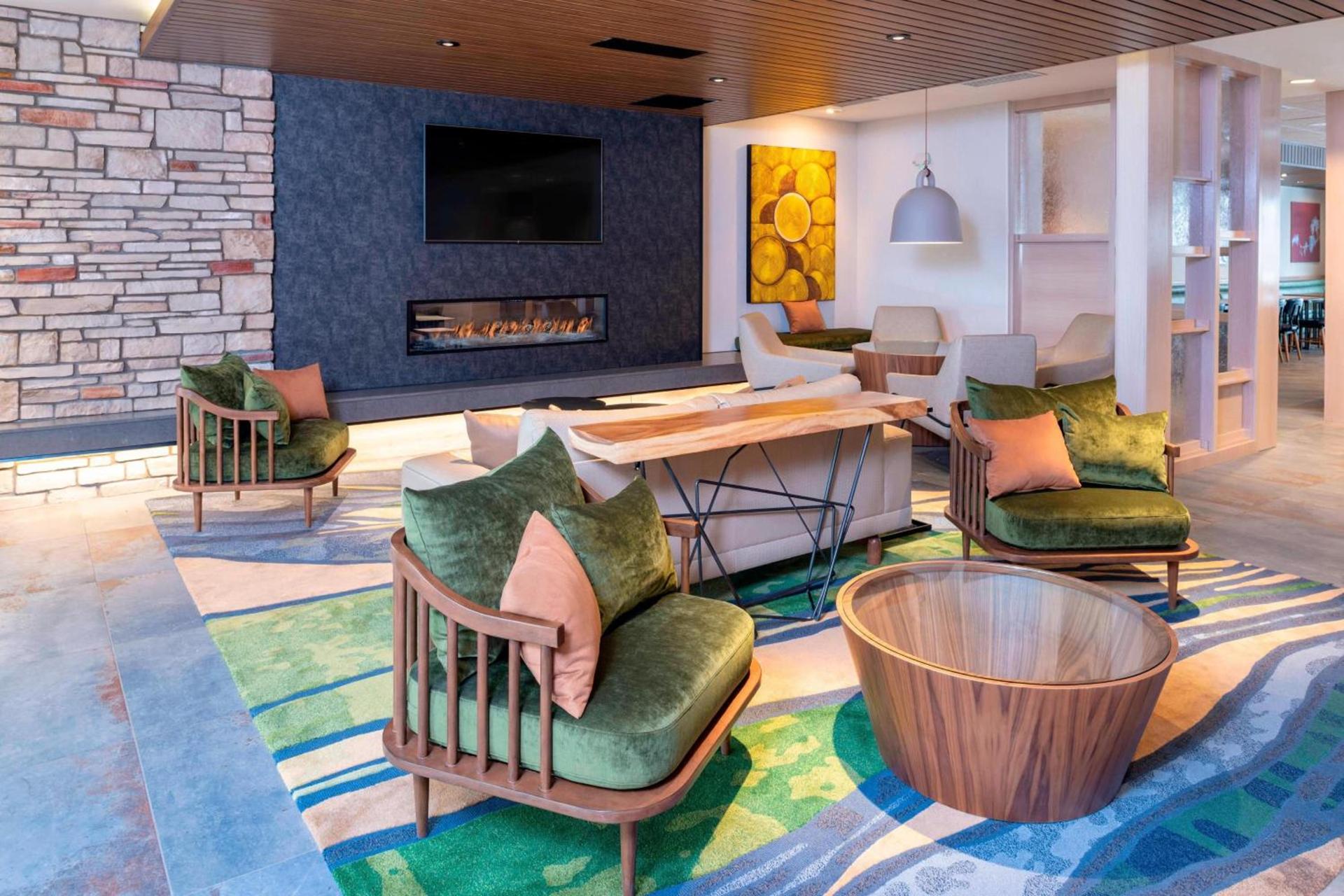 Fairfield Inn & Suites by Marriott Fair Oaks Farms photo 5