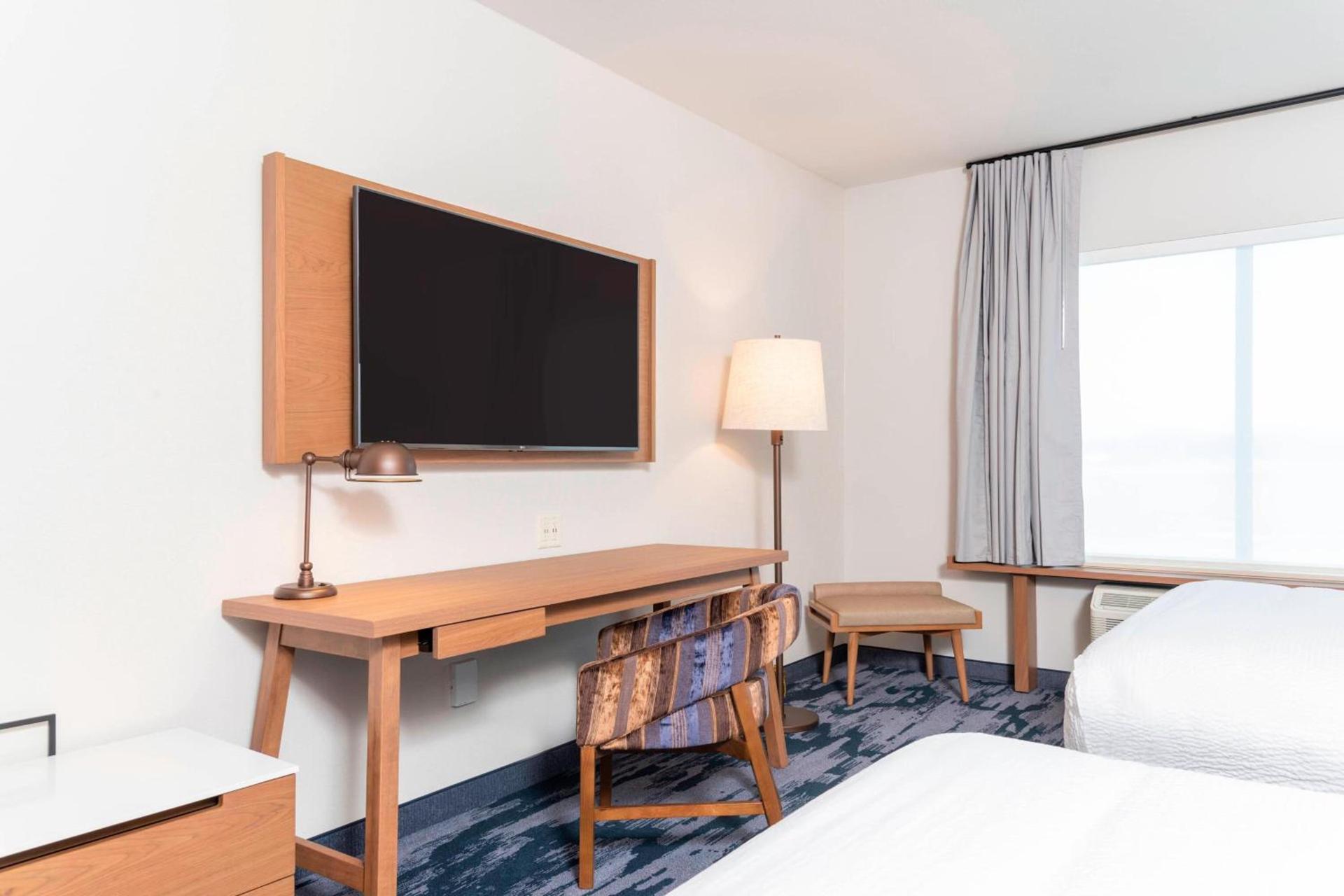 Fairfield Inn & Suites by Marriott Fair Oaks Farms photo 9