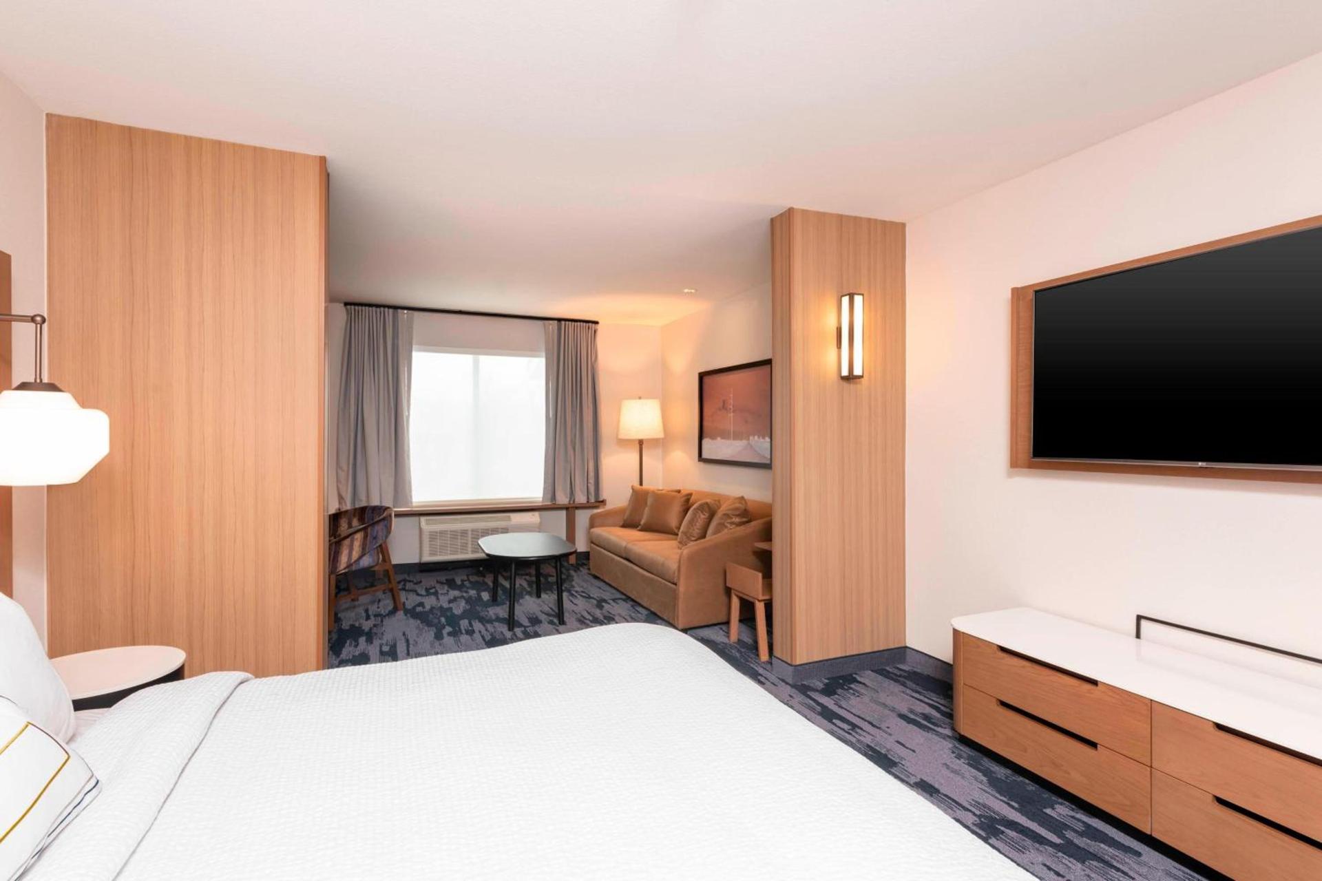 Fairfield Inn & Suites by Marriott Fair Oaks Farms photo 22