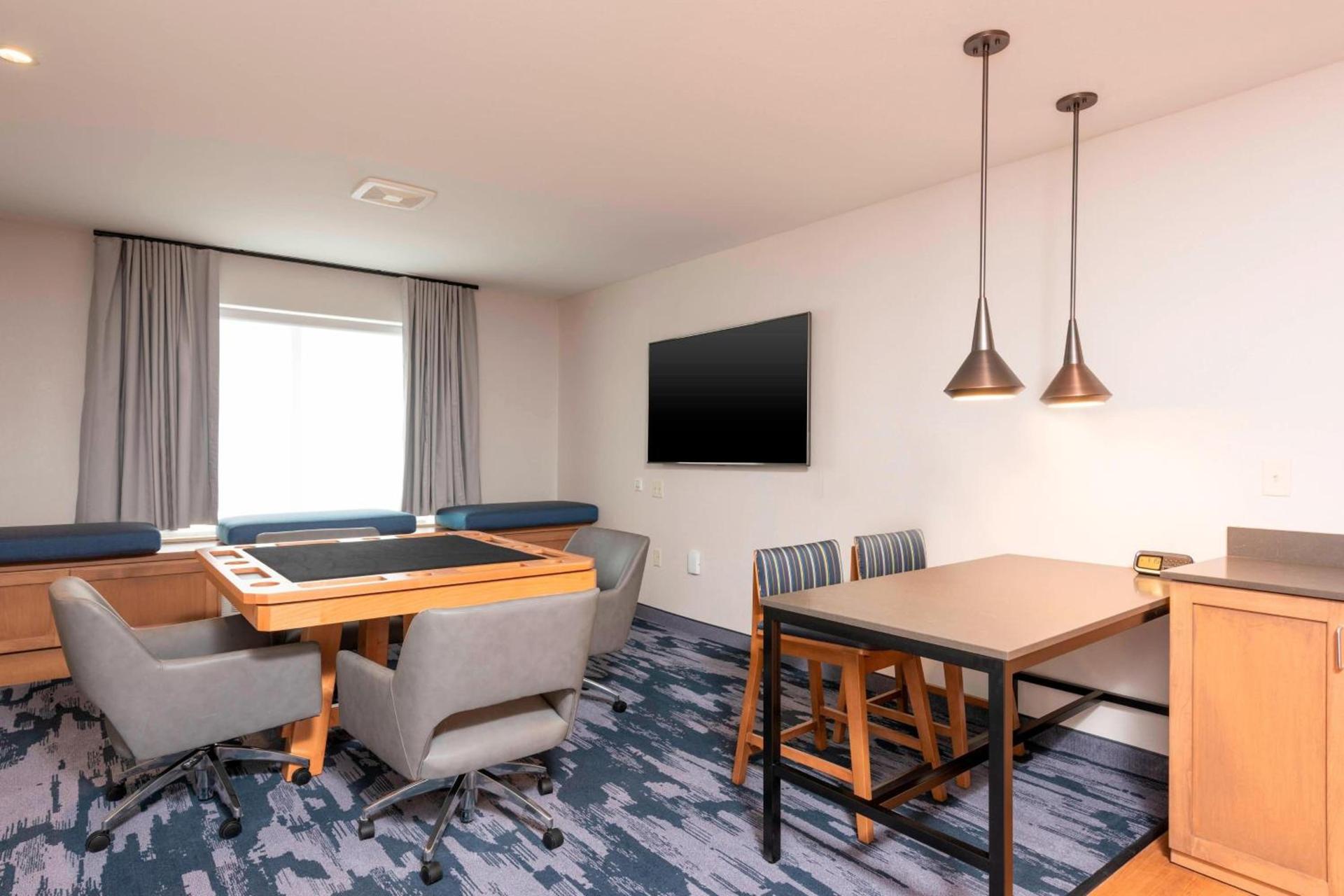Fairfield Inn & Suites by Marriott Fair Oaks Farms photo 36