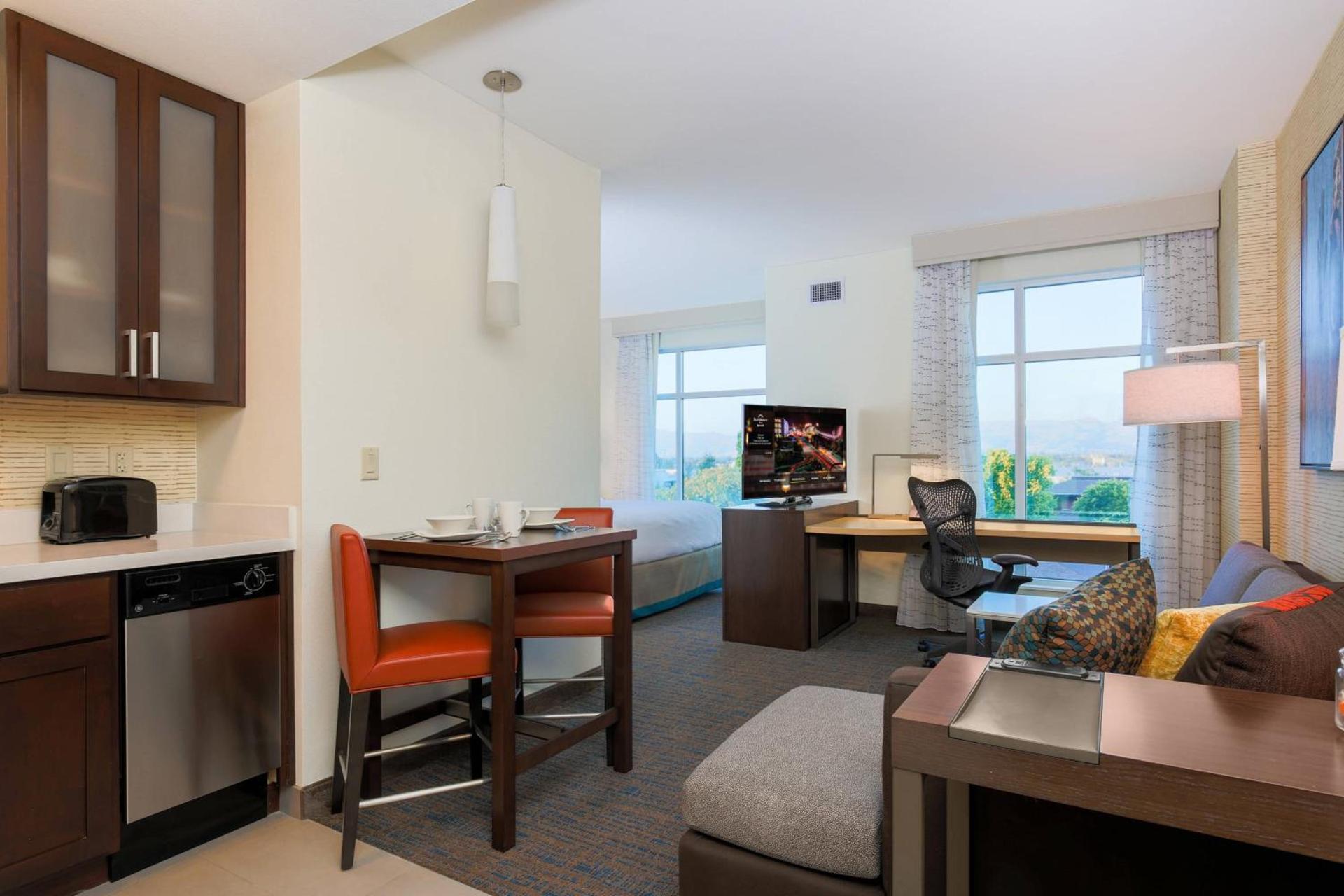 Residence Inn by Marriott San Jose Airport photo 9