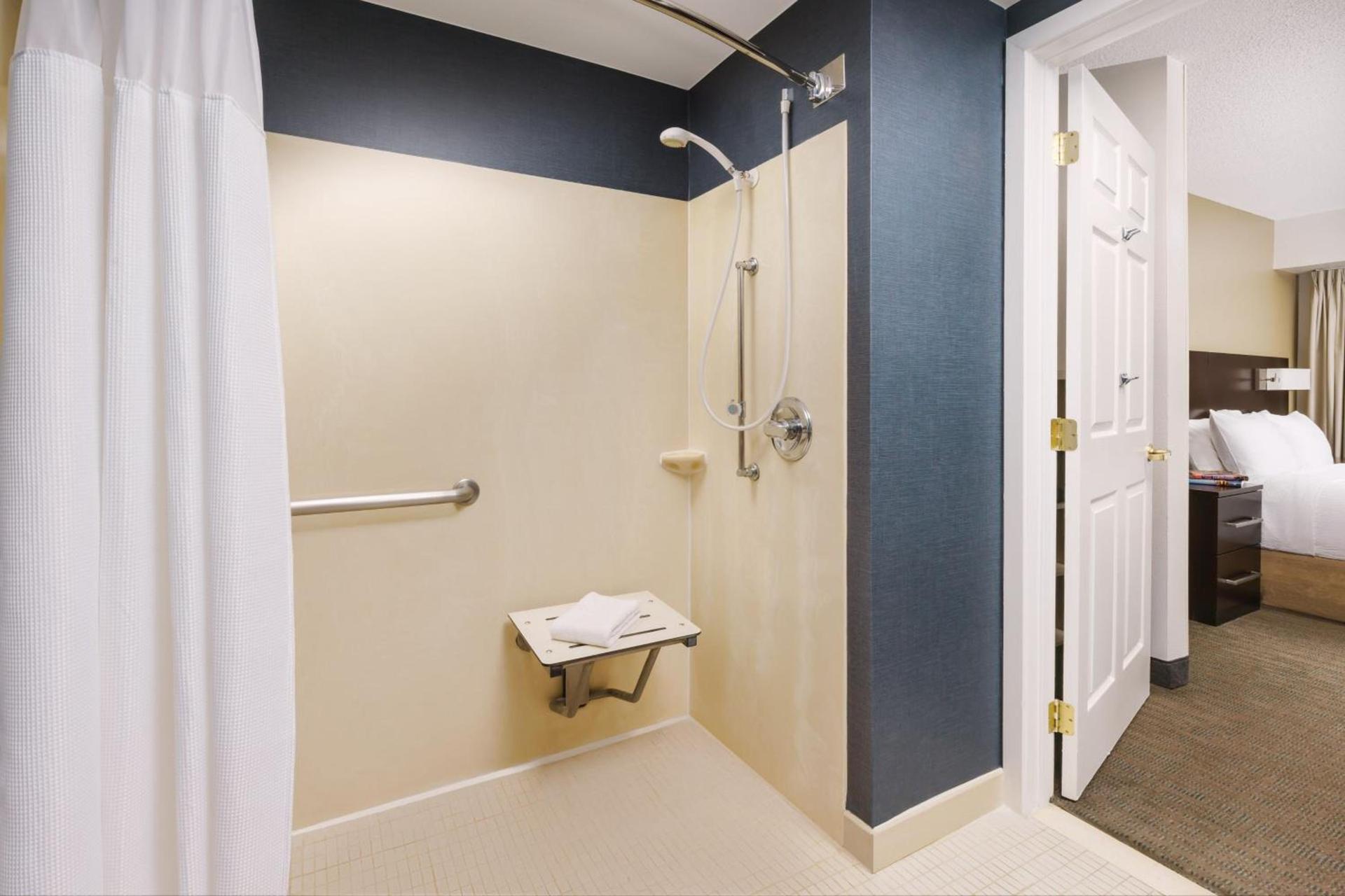Residence Inn by Marriott Gaithersburg Washingtonian Center photo 9