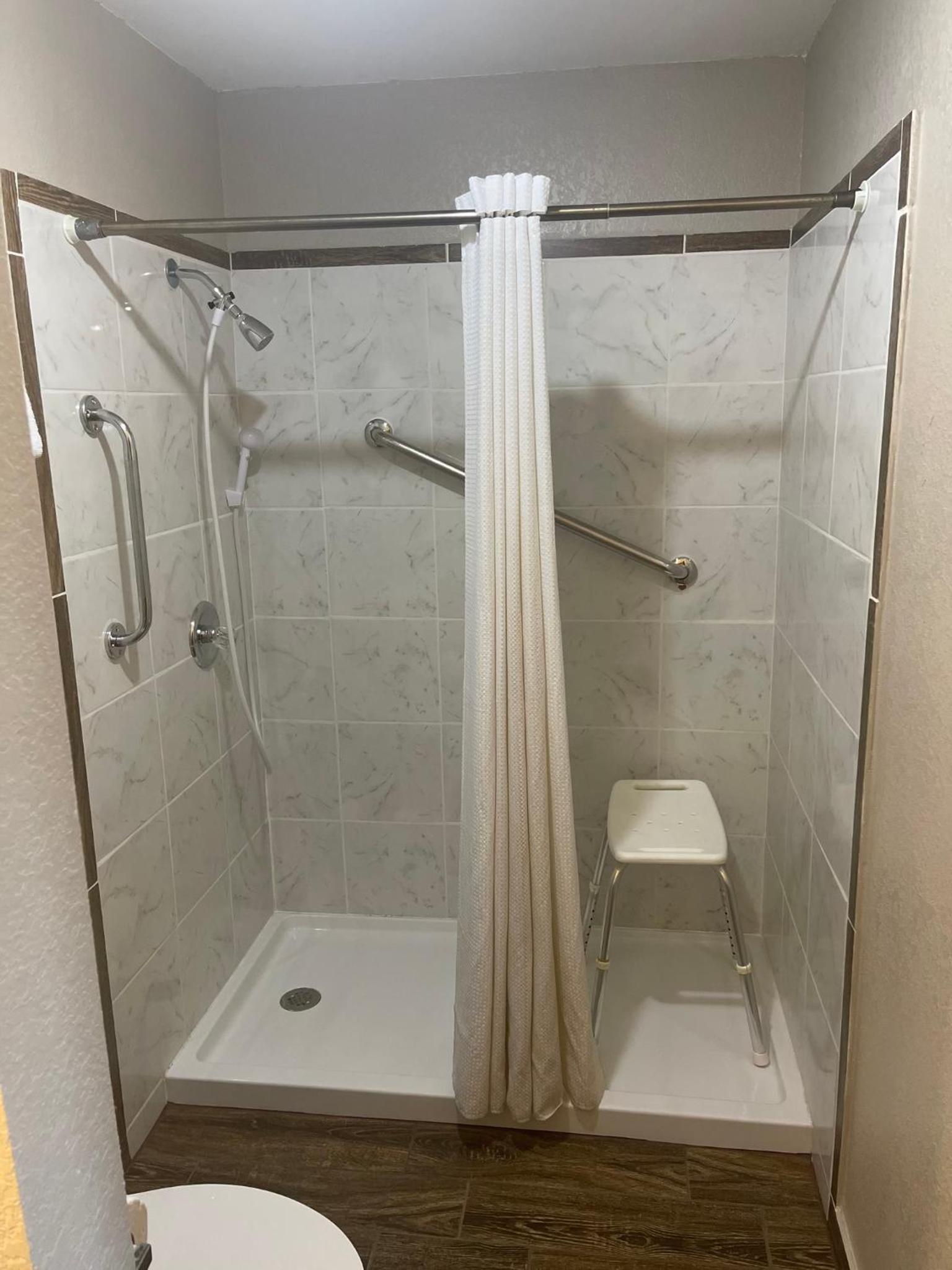 Linder Motor Lodge photo 20