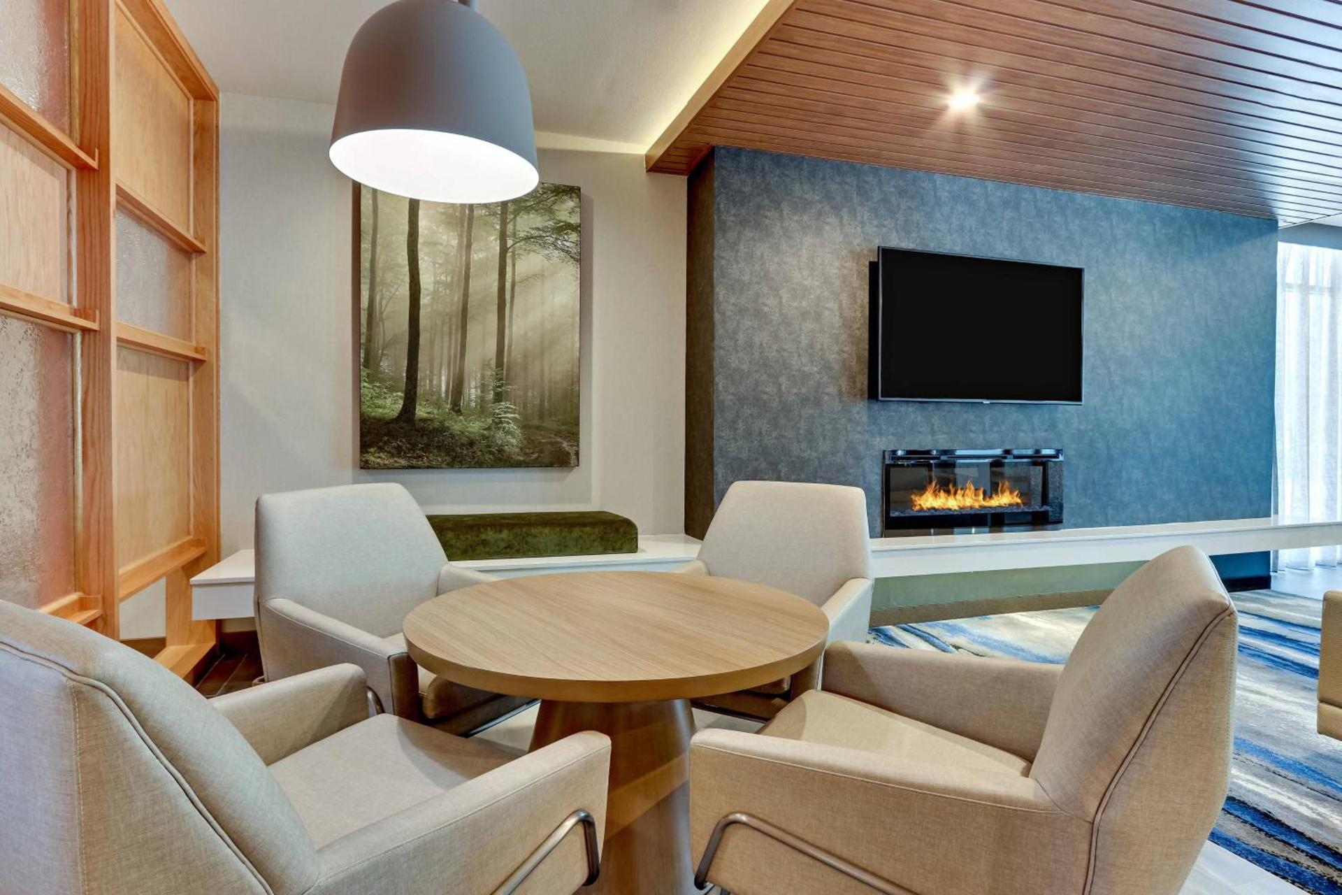 Fairfield Inn & Suites by Marriott Dallas Love Field photo 6