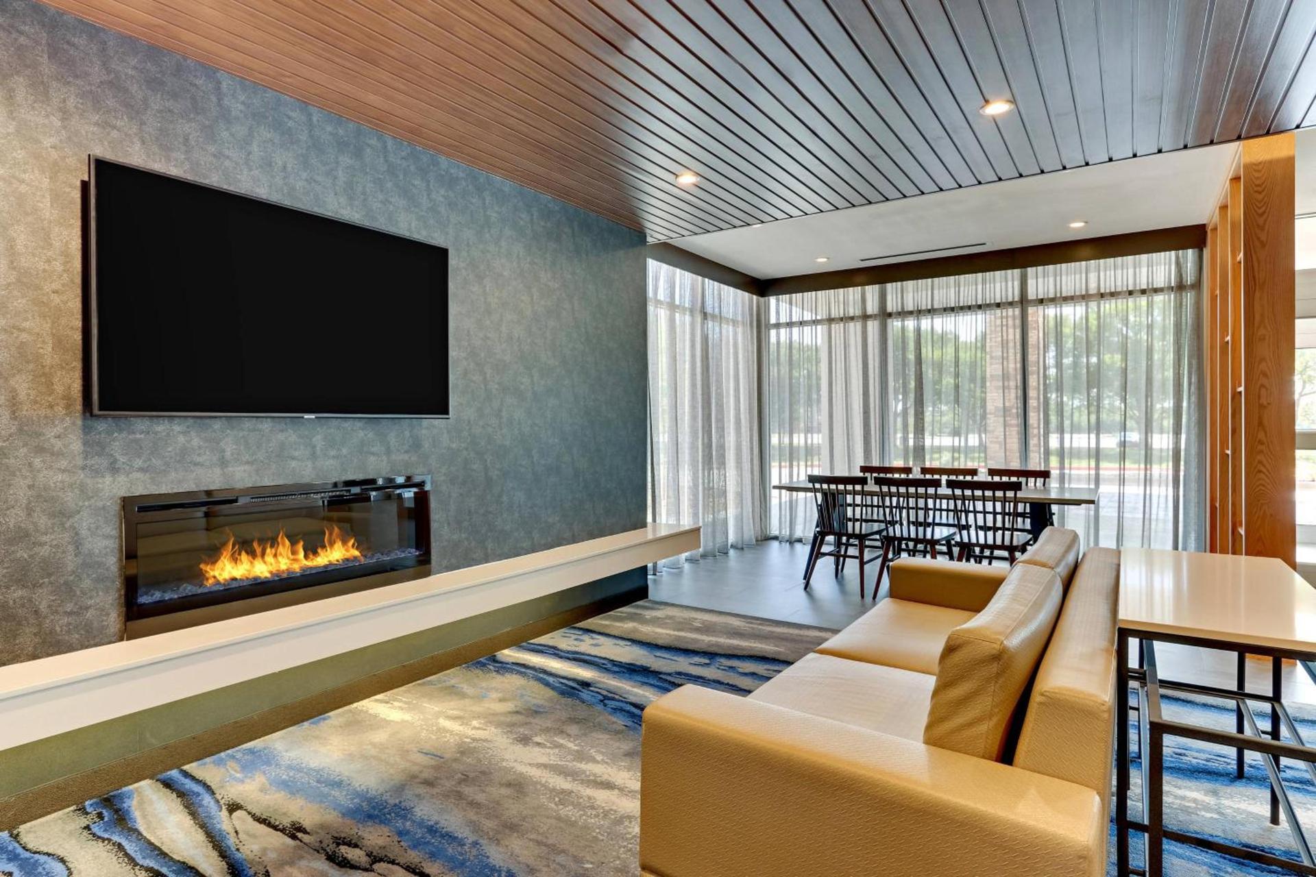 Fairfield Inn & Suites by Marriott Dallas Love Field photo 5