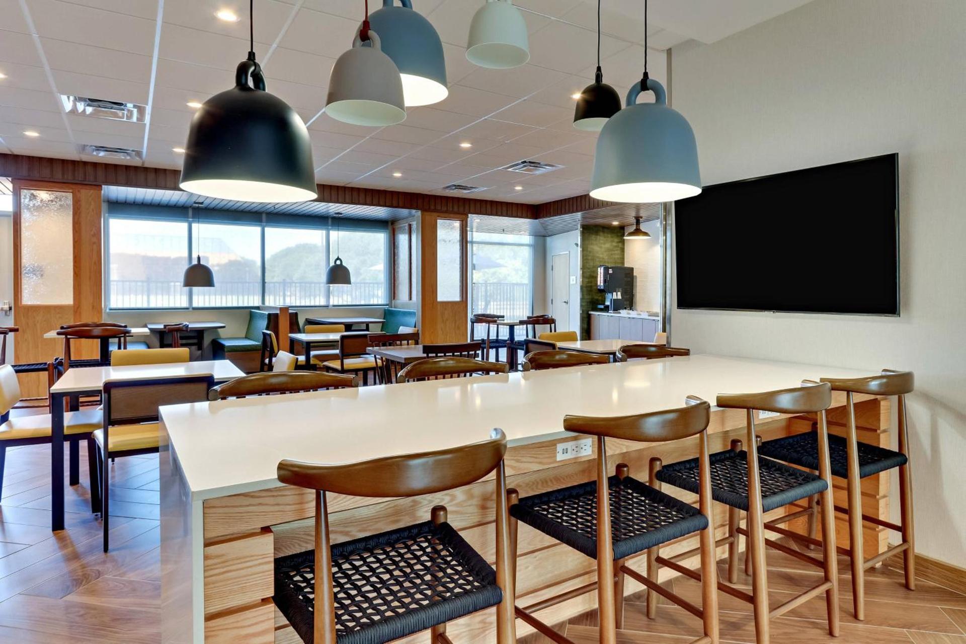 Fairfield Inn & Suites by Marriott Dallas Love Field photo 16