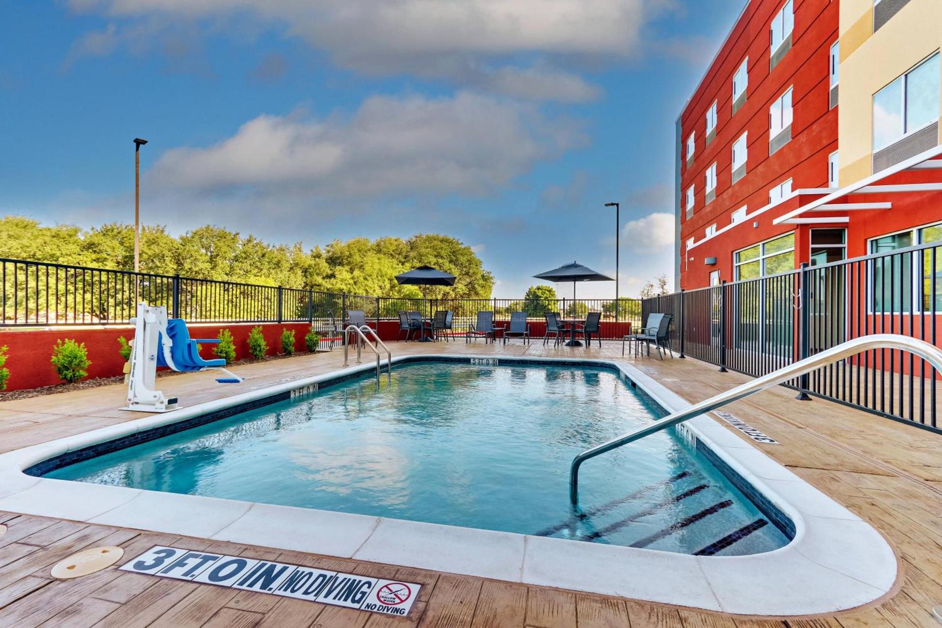 Fairfield Inn & Suites by Marriott Dallas Love Field photo 20