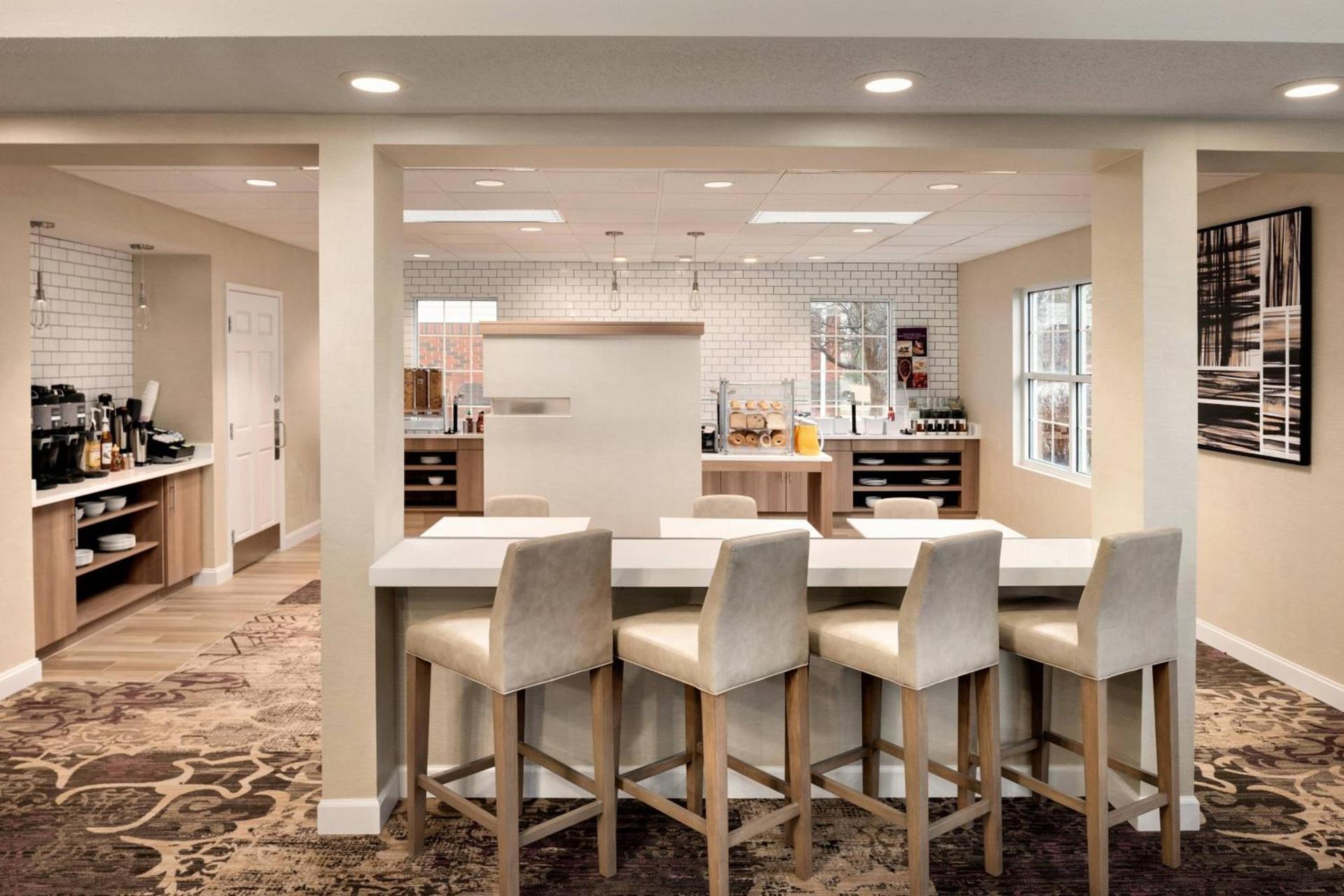 Residence Inn by Marriott West Springfield photo 21