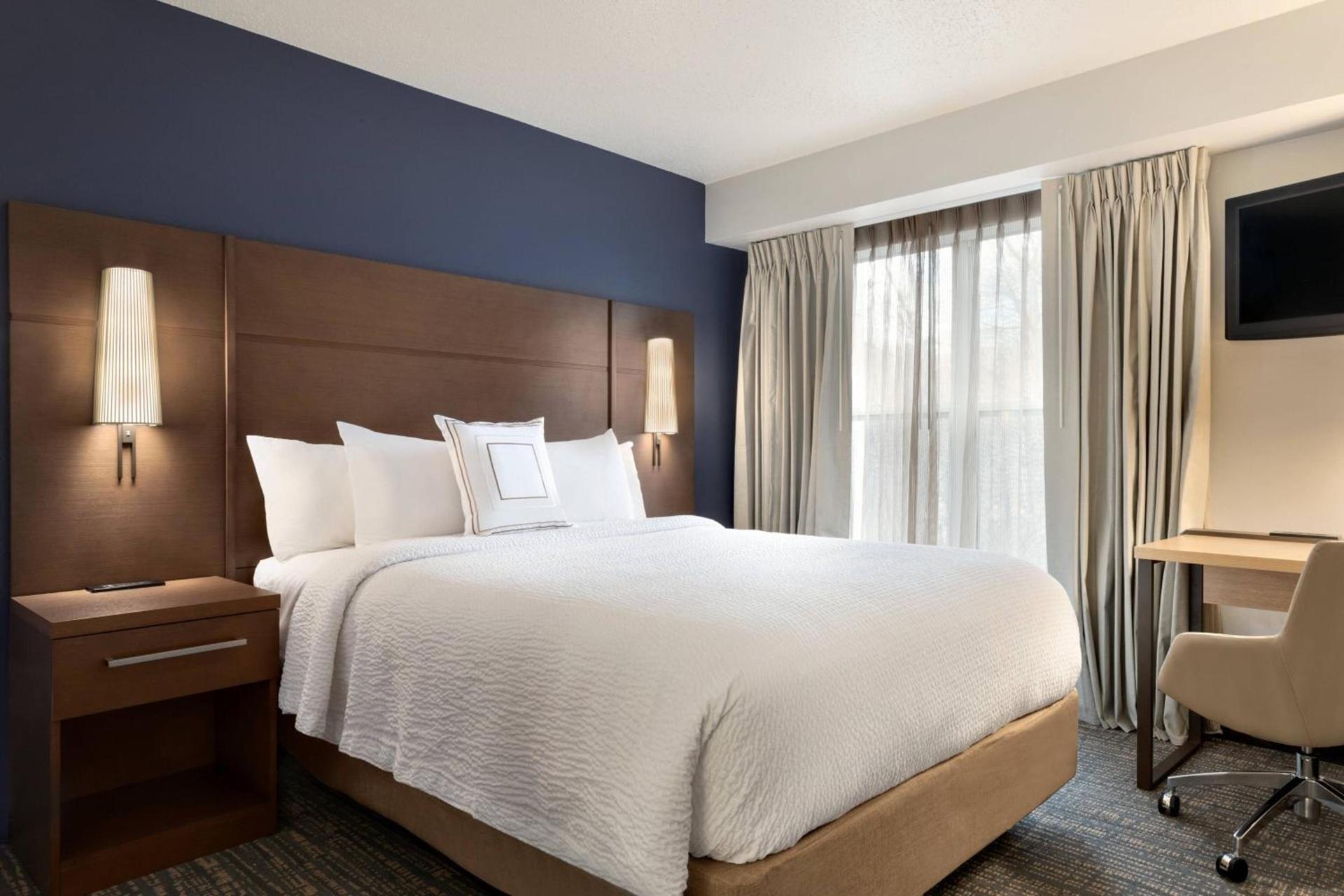 Residence Inn by Marriott West Springfield photo 11