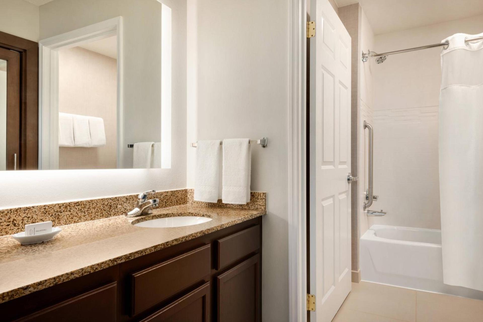 Residence Inn by Marriott West Springfield photo 15