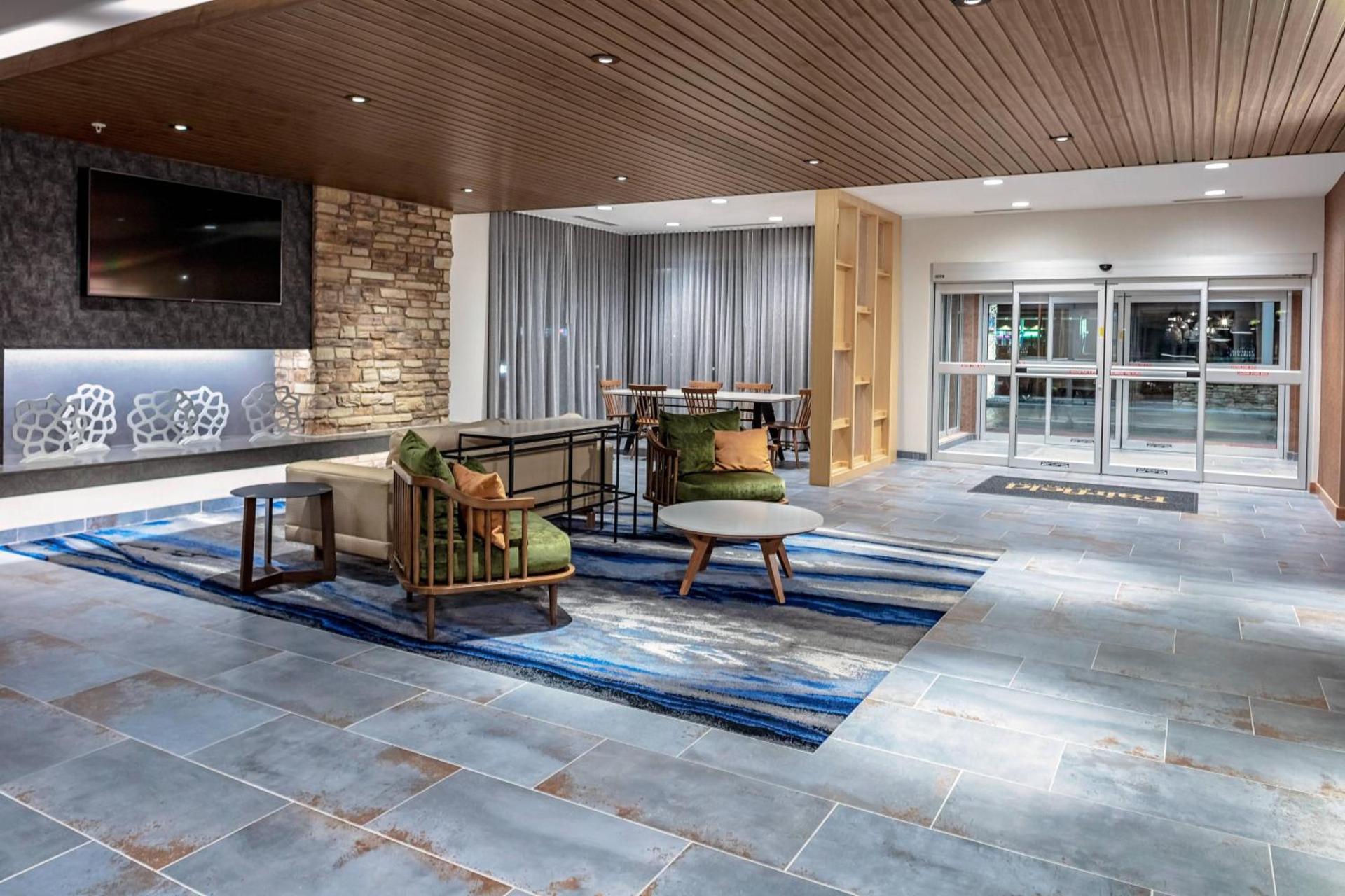 Fairfield by Marriott Port Clinton Waterfront photo 7
