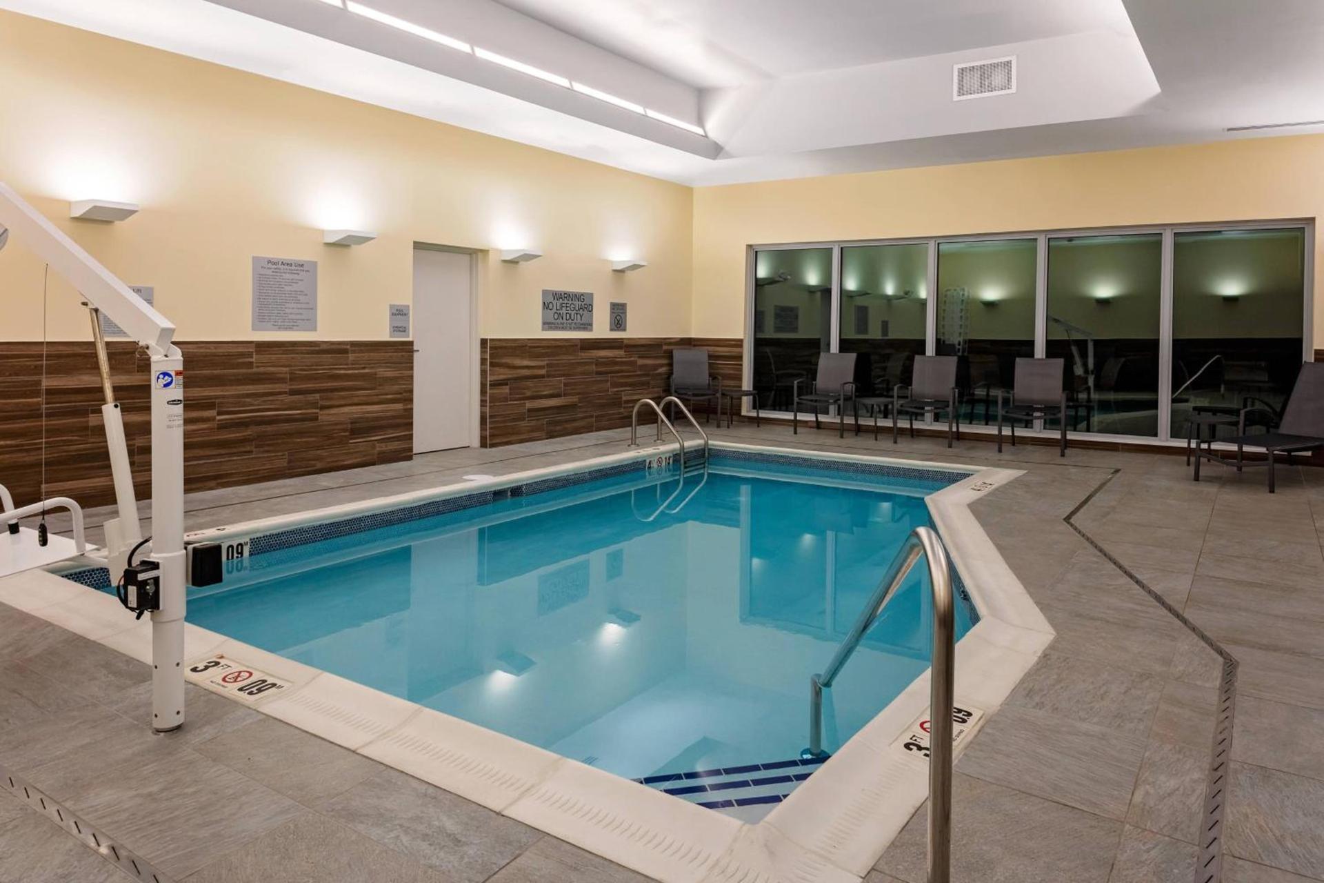 Fairfield by Marriott Port Clinton Waterfront photo 21
