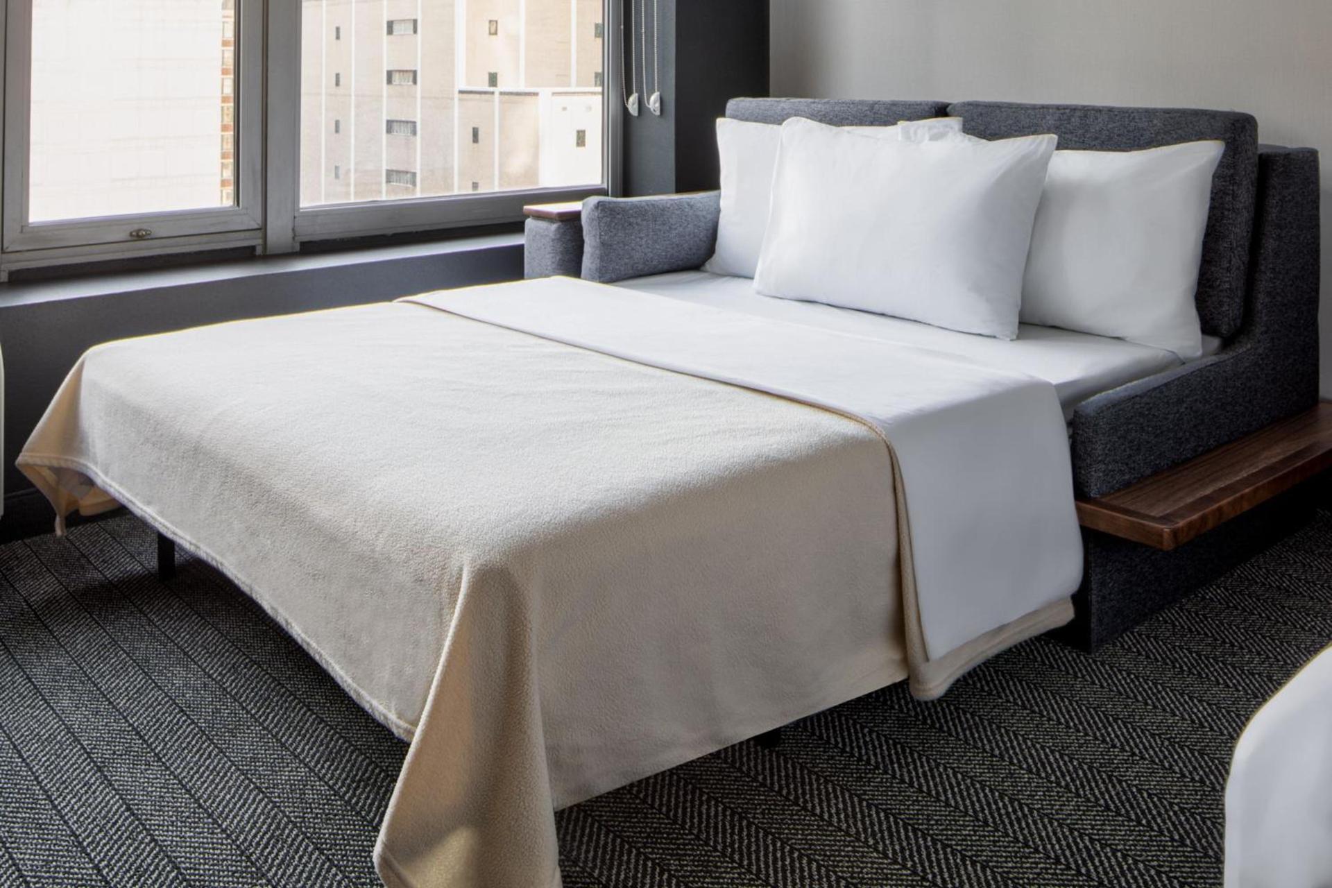 Courtyard by Marriott Chicago Downtown/River North photo 17