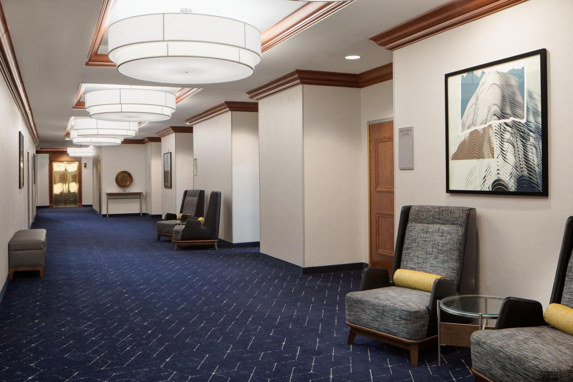 Courtyard by Marriott Chicago Downtown/River North photo 51