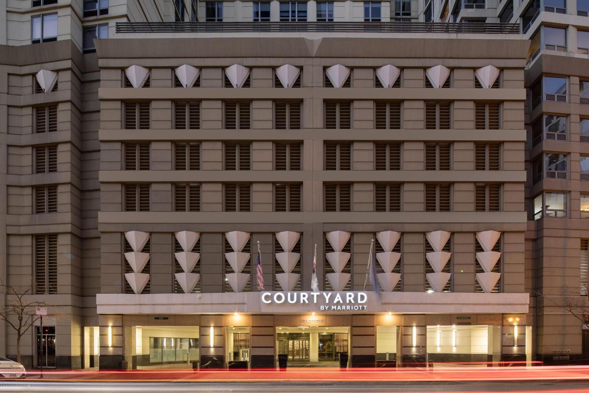 Courtyard by Marriott Chicago Downtown/River North photo 1