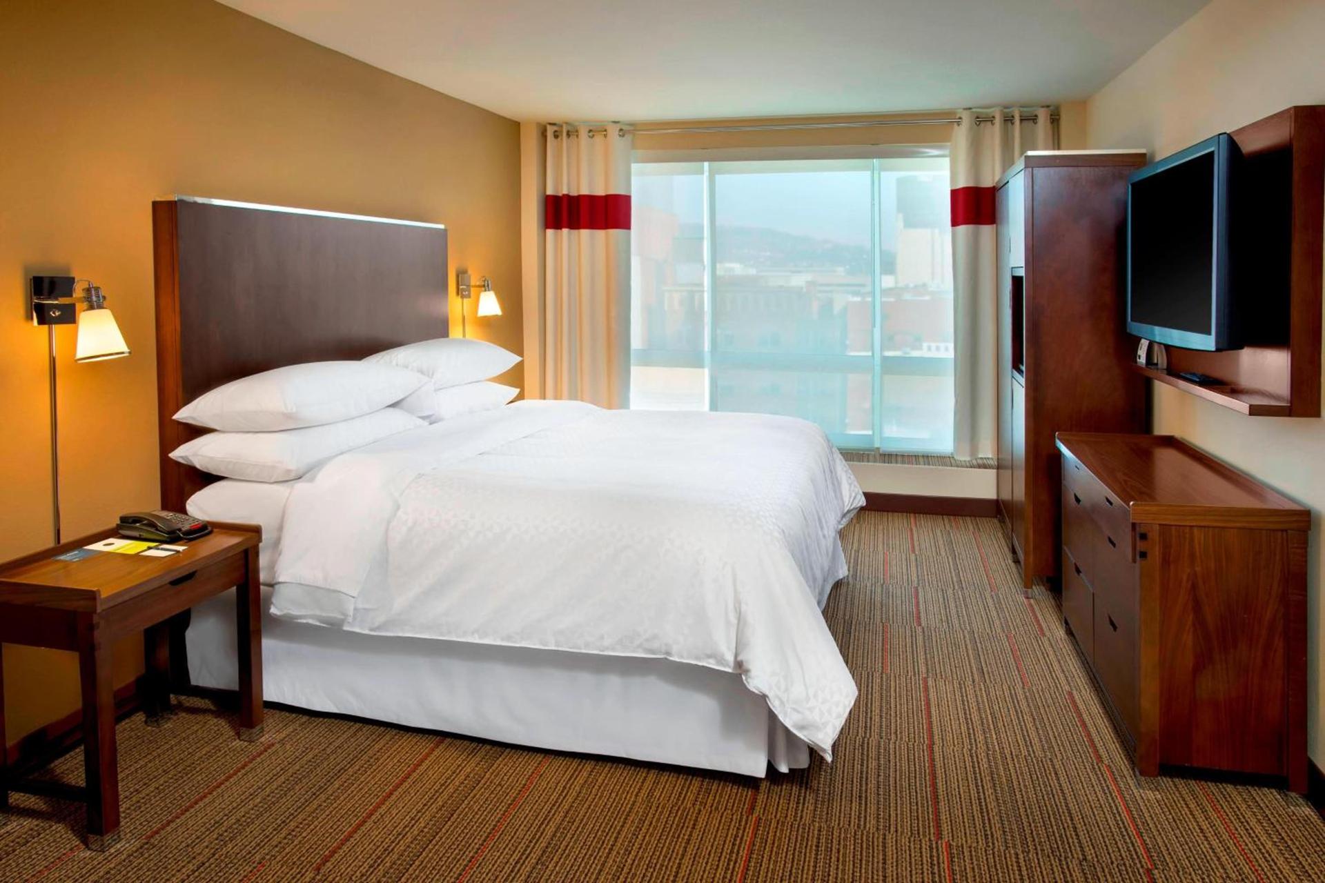 Four Points by Sheraton Charleston photo 9