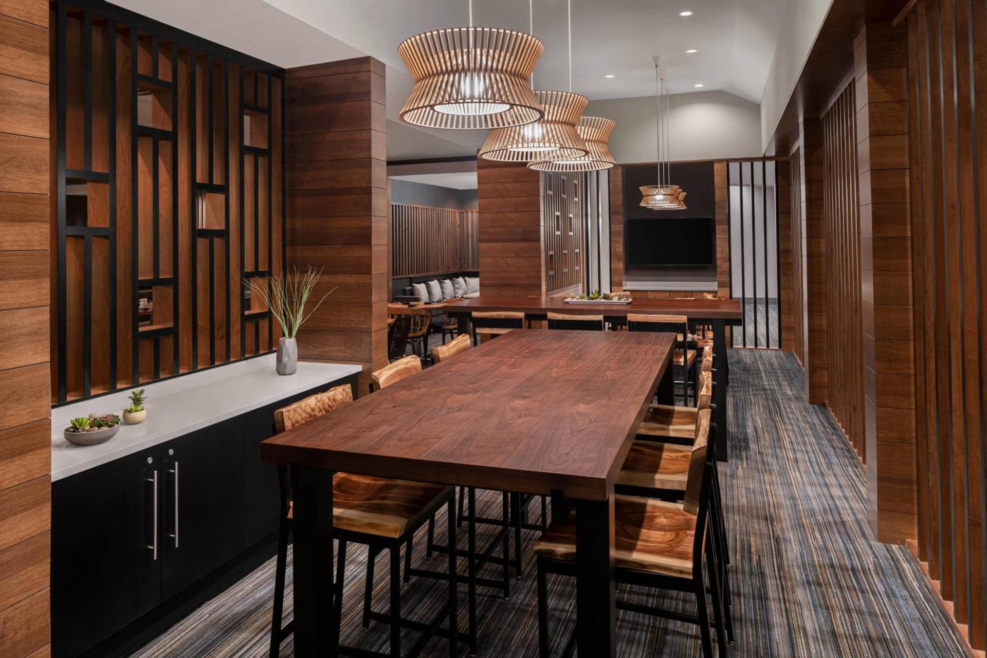 Cleveland Marriott East photo 16