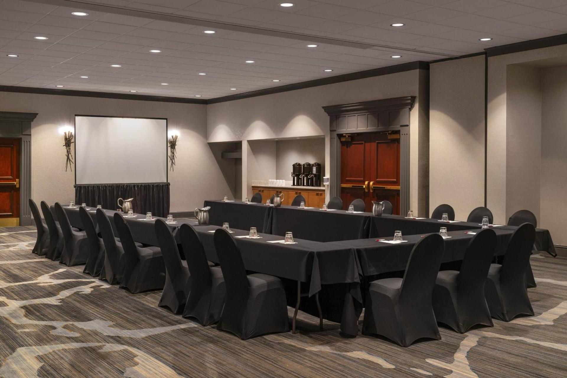 Cleveland Marriott East photo 30