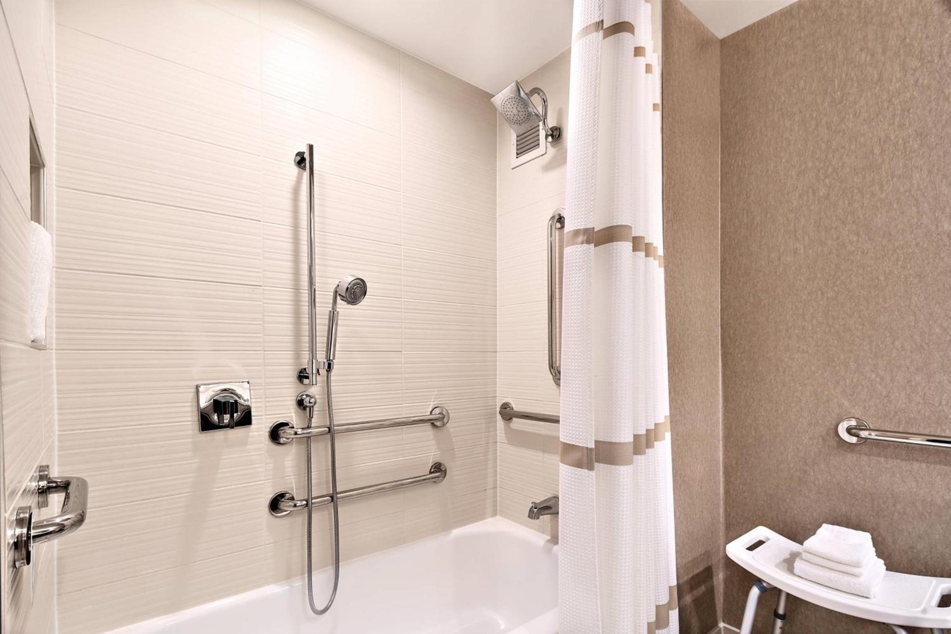 Cleveland Marriott East photo 8