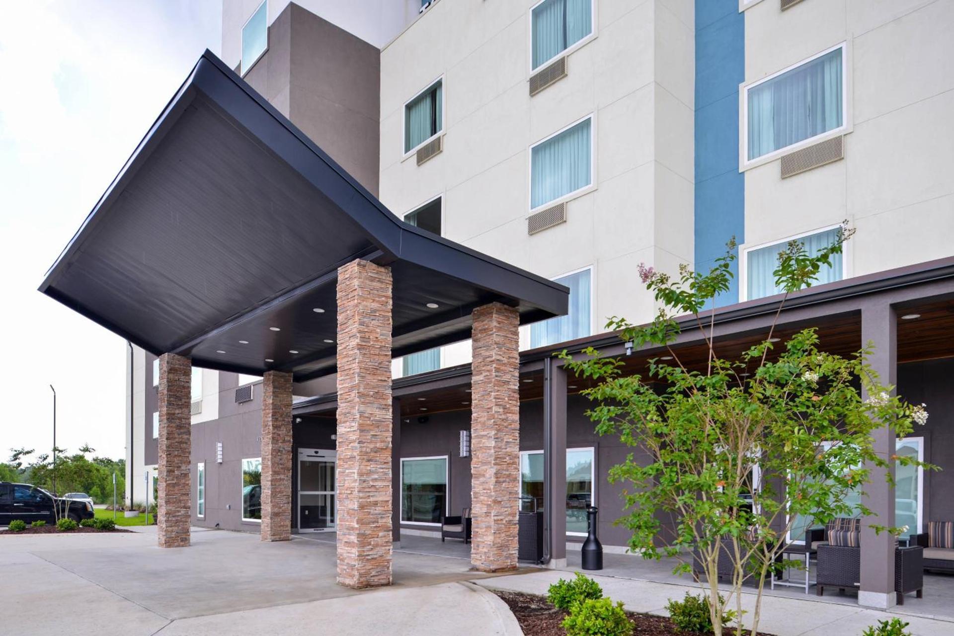 TownePlace Suites by Marriott Laplace photo 4
