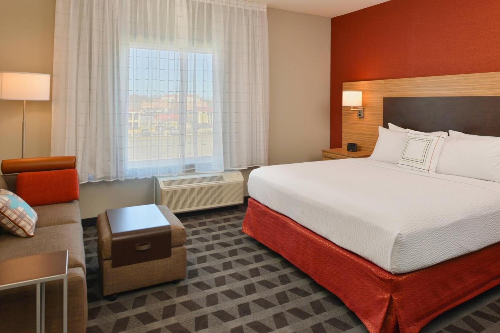 TownePlace Suites by Marriott Laplace photo 9