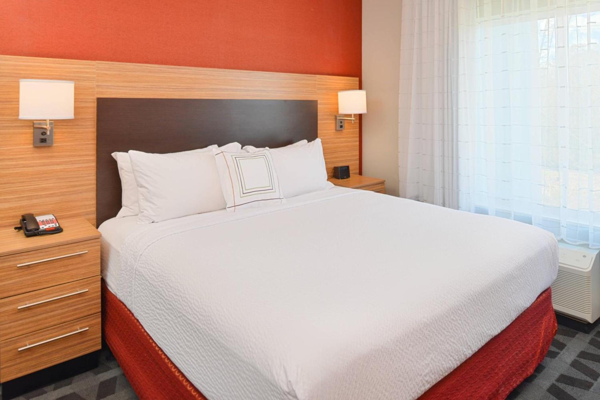 TownePlace Suites by Marriott Laplace photo 11