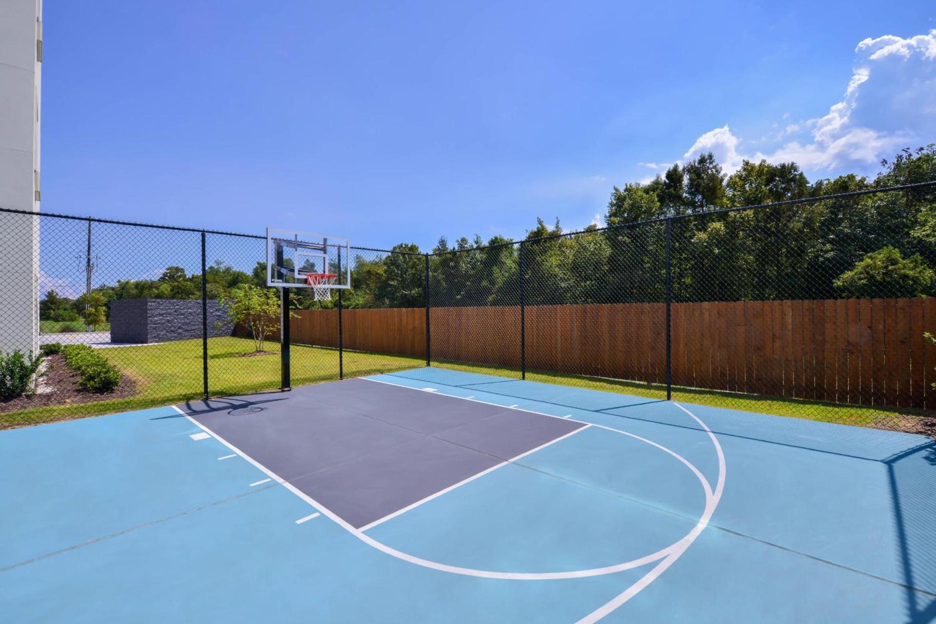 TownePlace Suites by Marriott Laplace photo 30