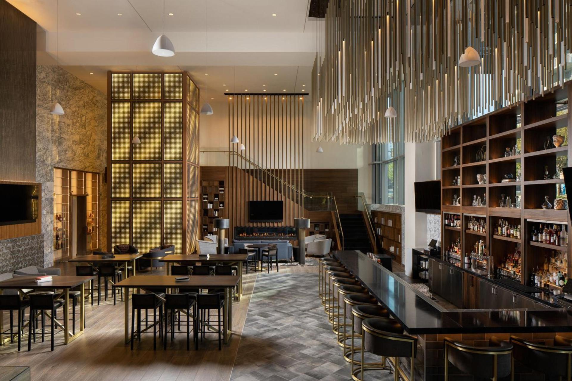 Epicurean Atlanta, Autograph Collection photo 69